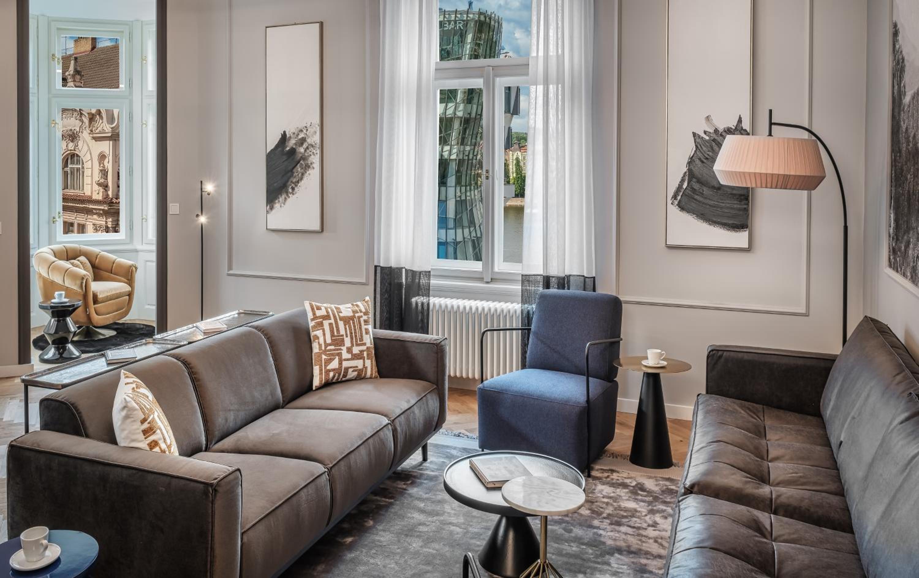 Three-Bedroom Apartment thumbnail 6
