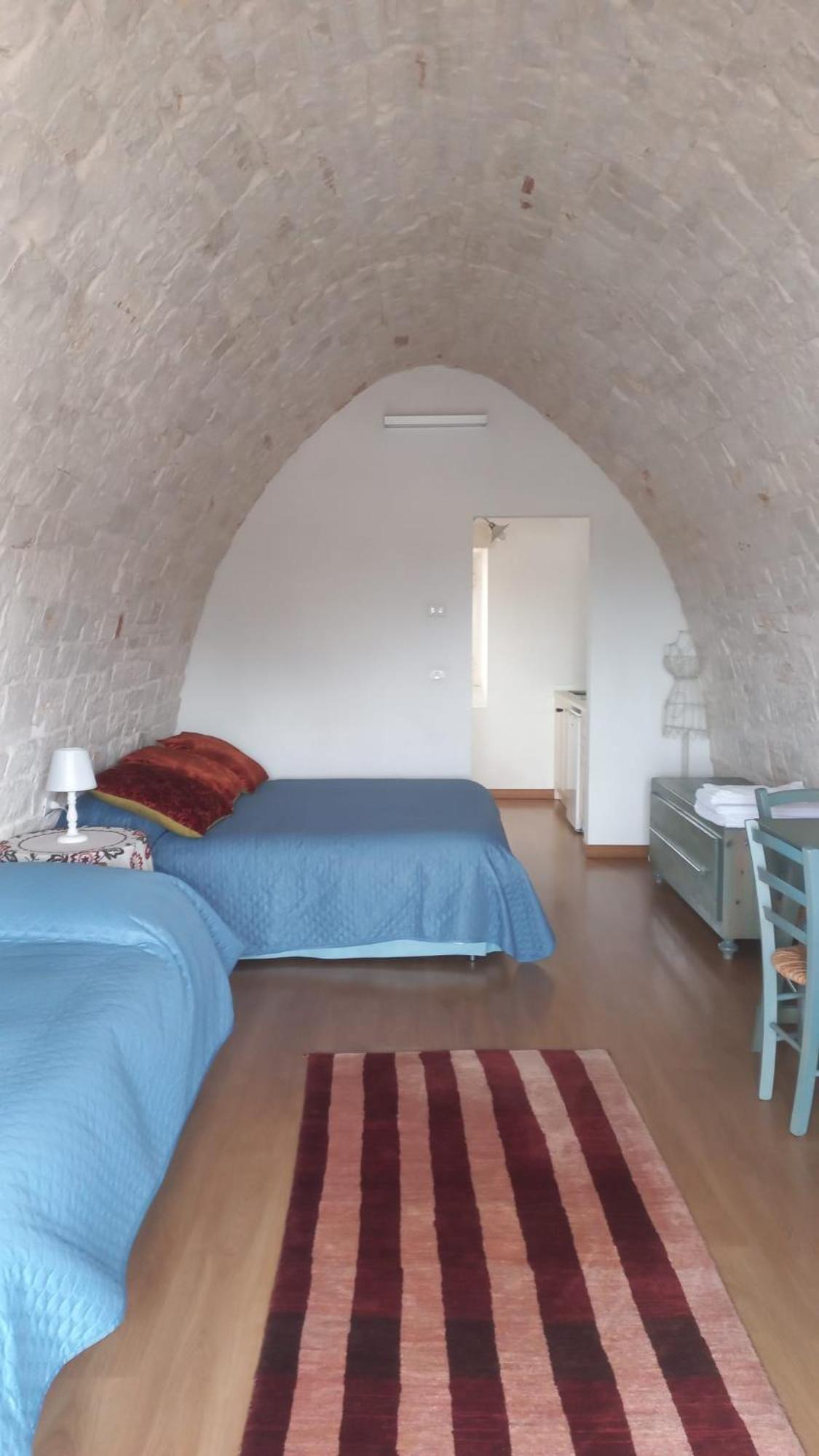 Studio With Patio (3 Adults)