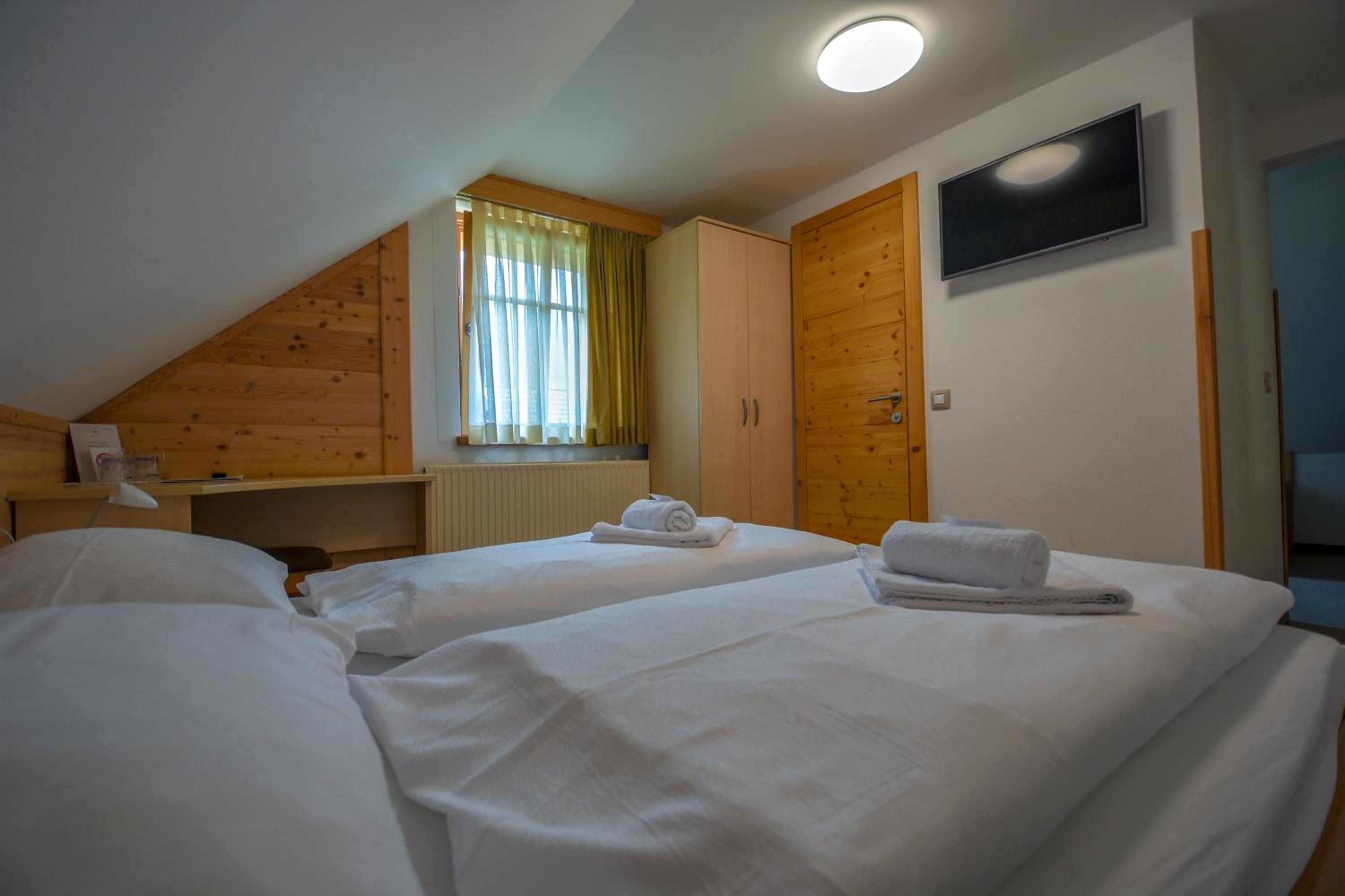 Suite with Mountain View