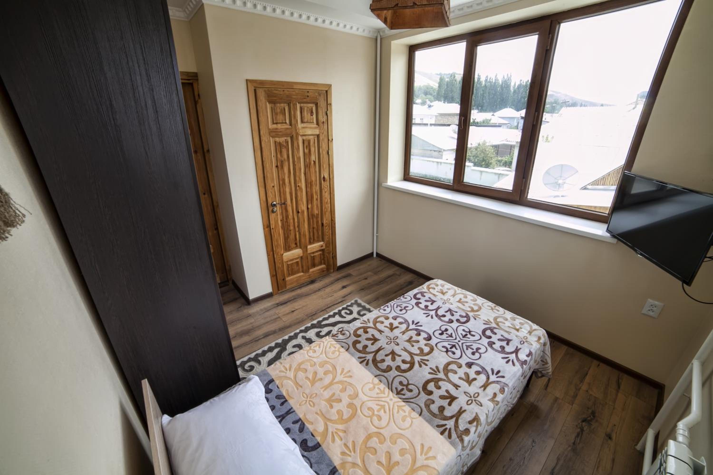 Single Room with Mountain View photo 3