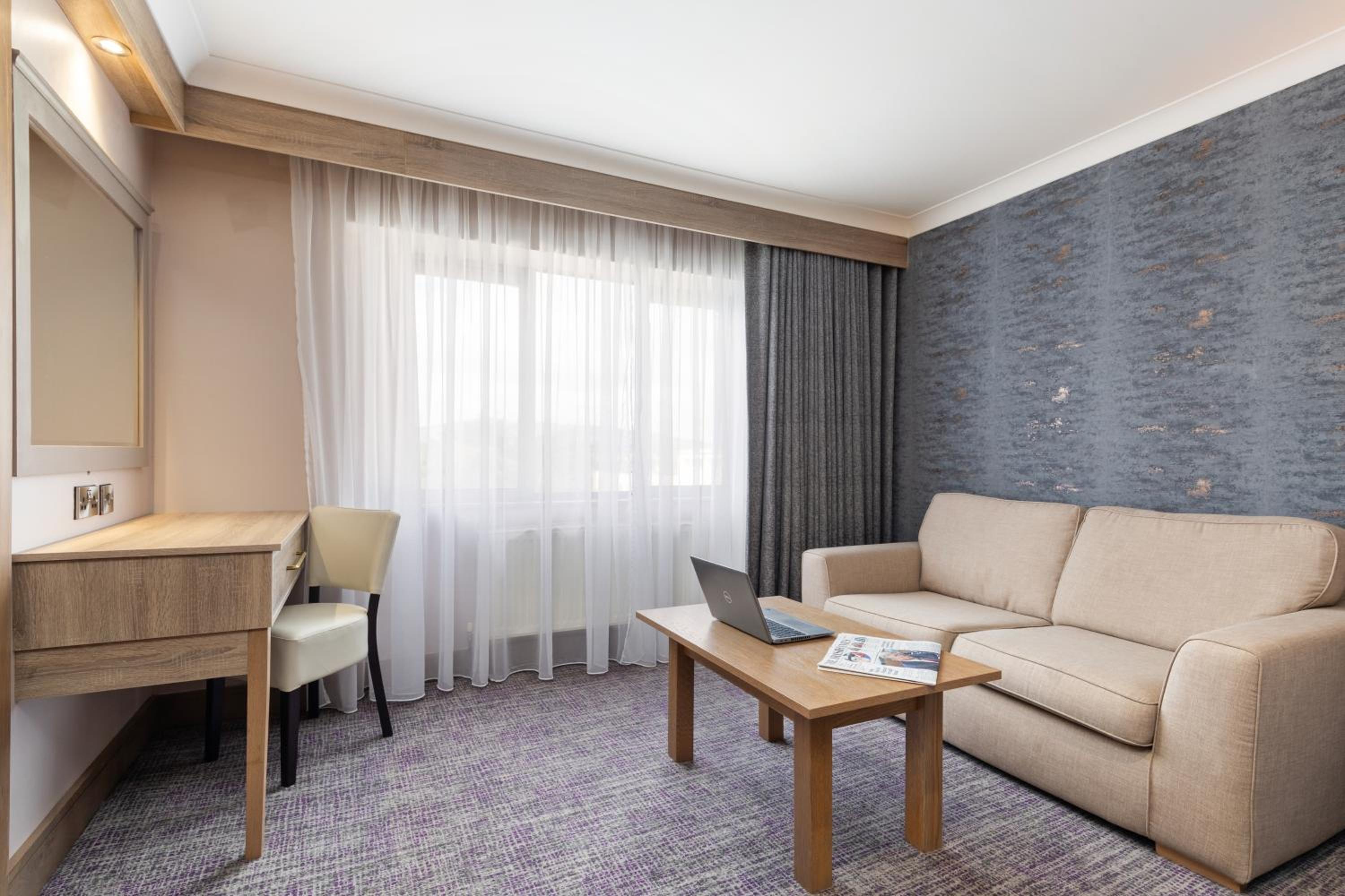 Superior Quad Room - Photo 4
