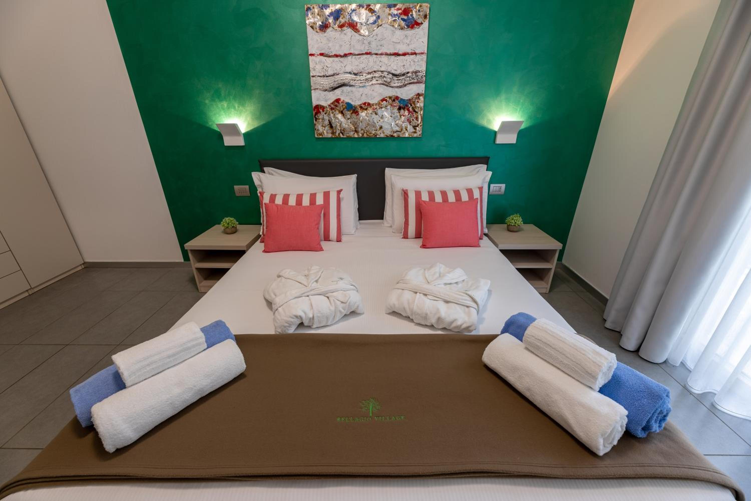 Large Two-Bedroom Apartment - Split Level photo 2