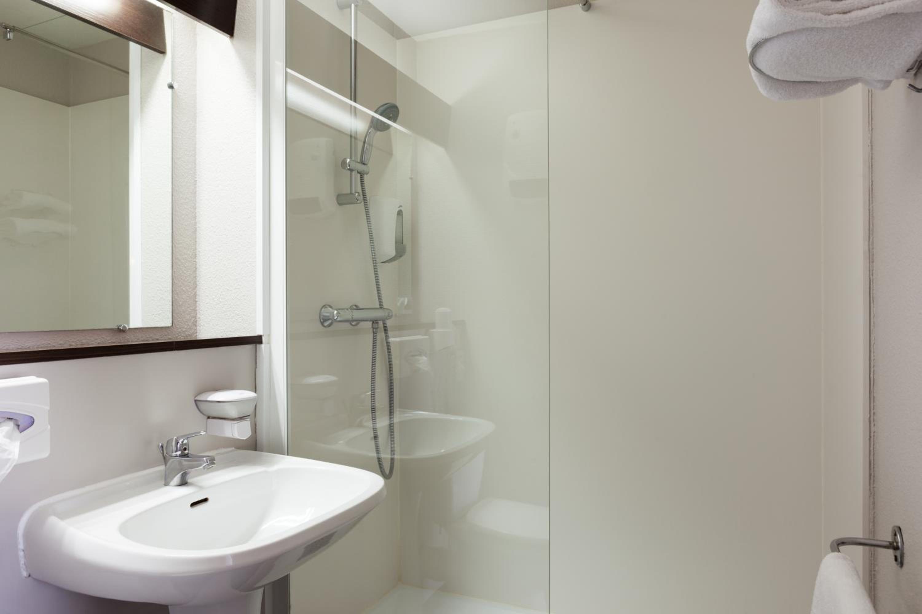 Three-Bedroom Family Suite photo 3