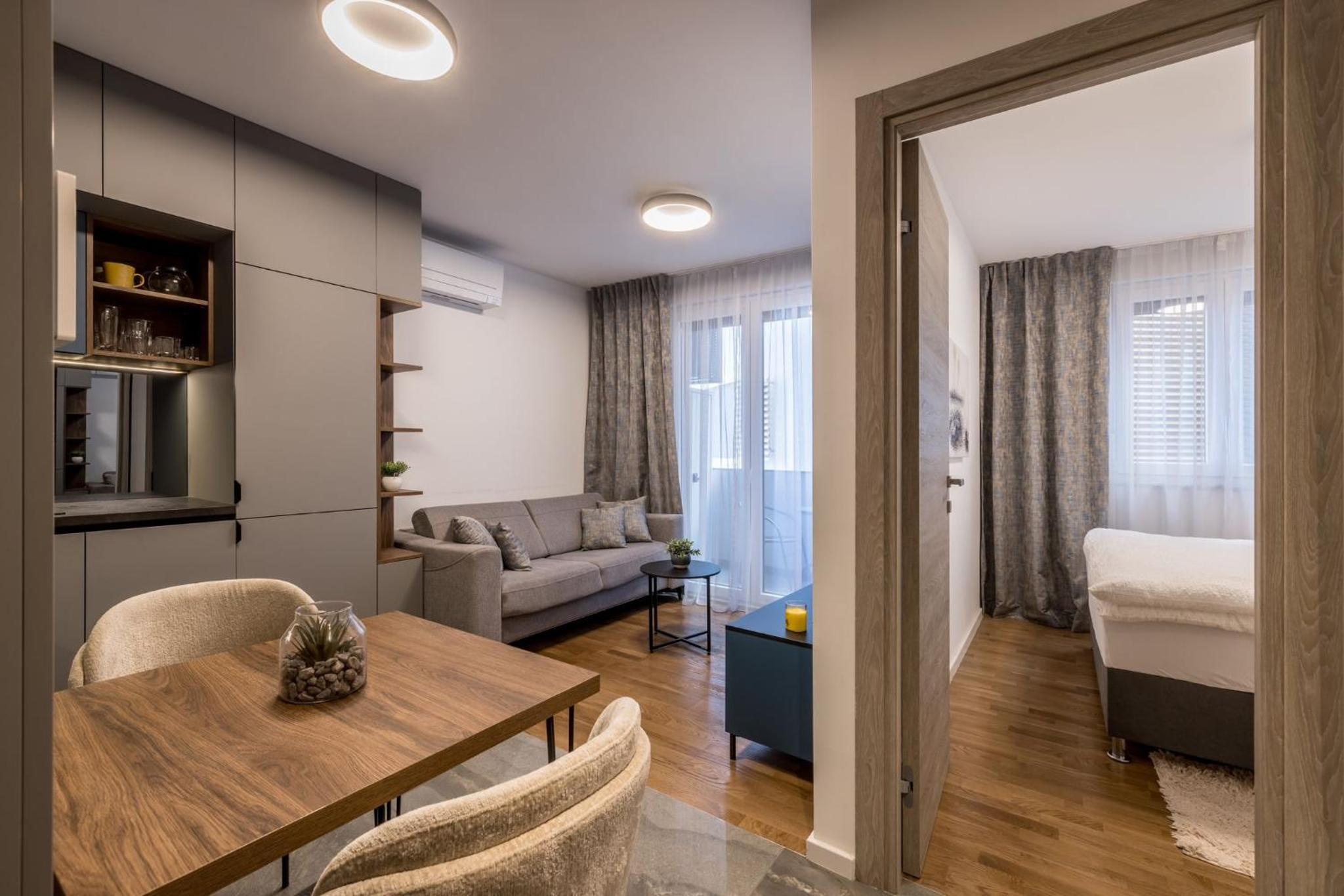 One-Bedroom Apartment