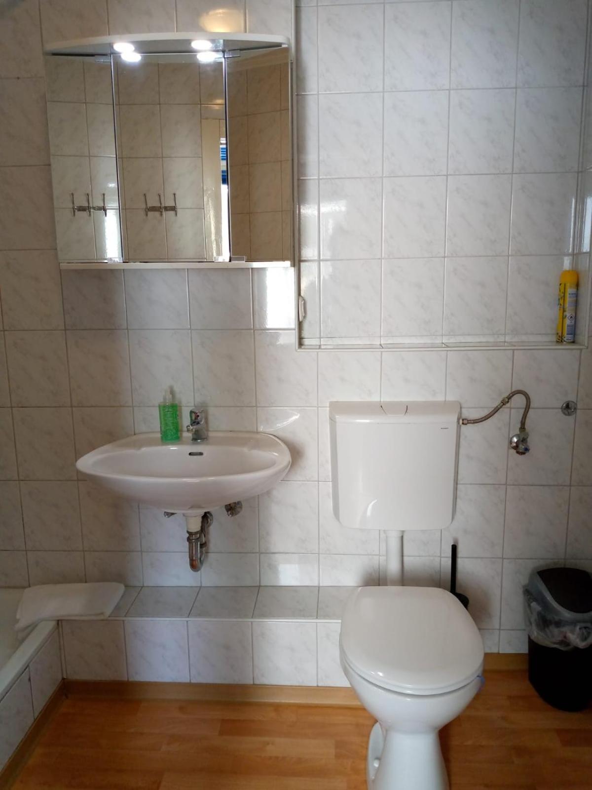 One-Bedroom Apartment - Photo 24