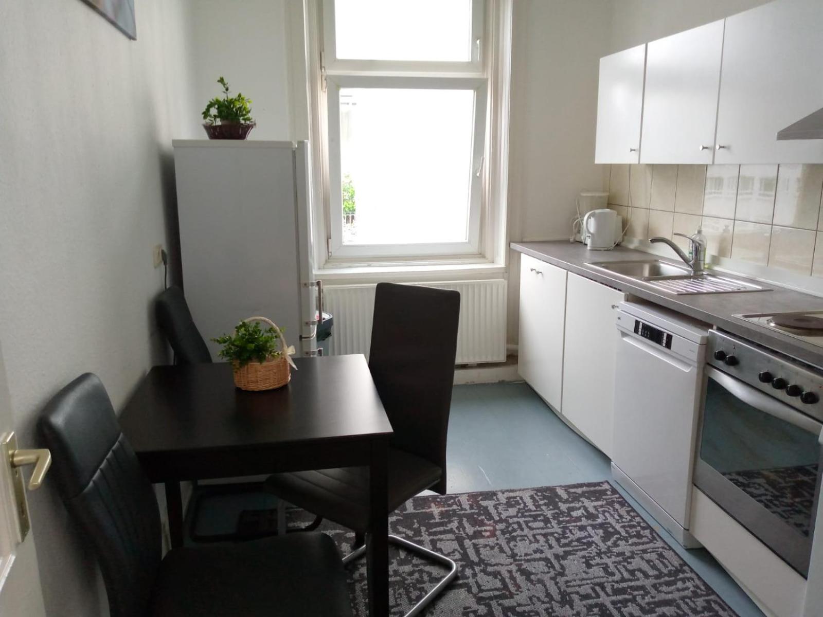 Three-Bedroom Apartment - Photo 8