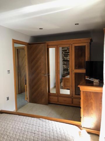 Three-Bedroom House photo 3
