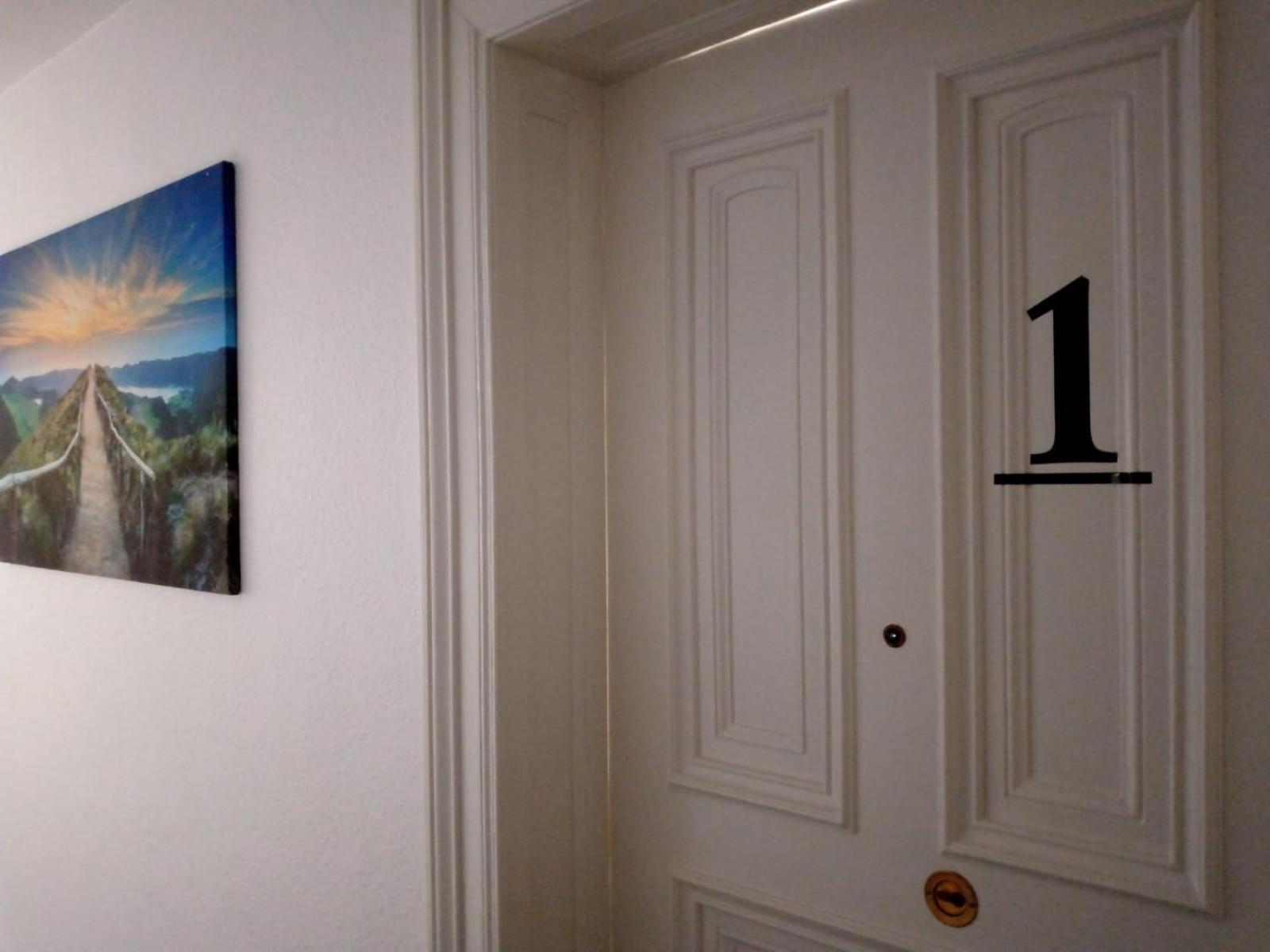 One-Bedroom Apartment - Photo 9