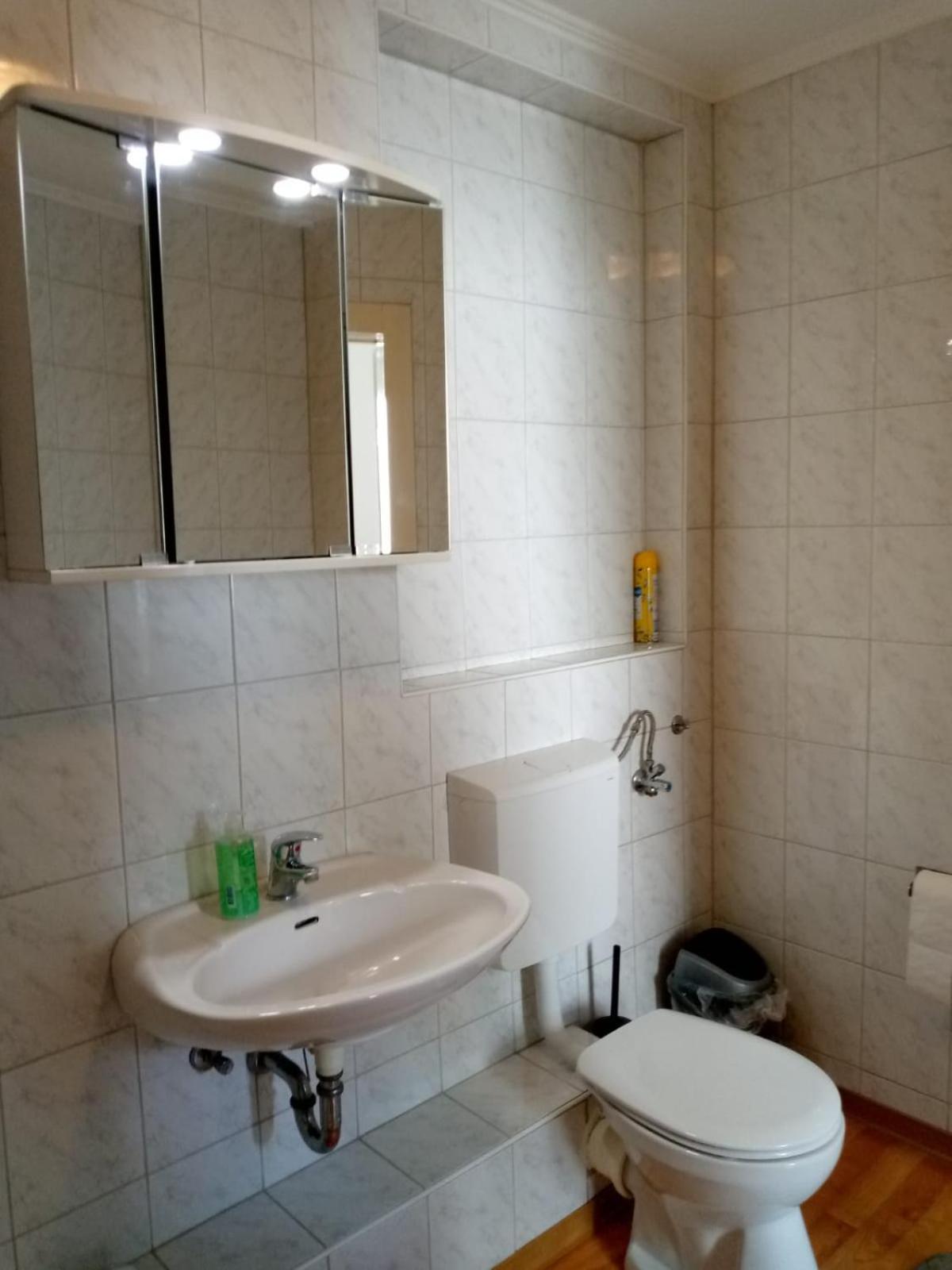 One-Bedroom Apartment - Photo 28