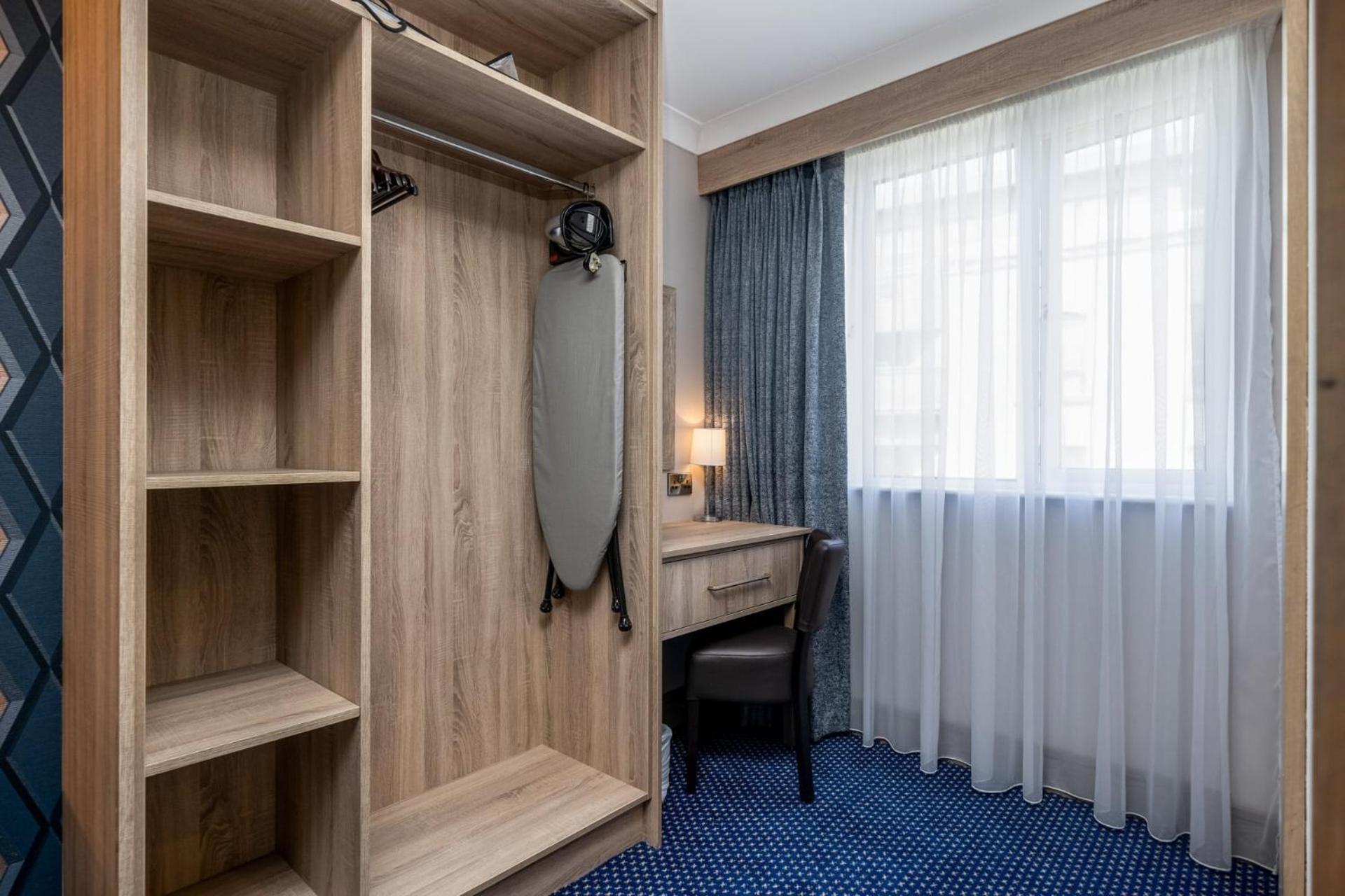 Superior Double or Twin Room - Photo 7