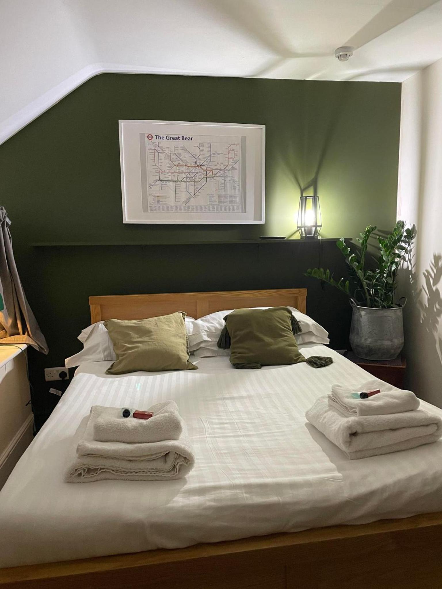 Double Room - Photo 4