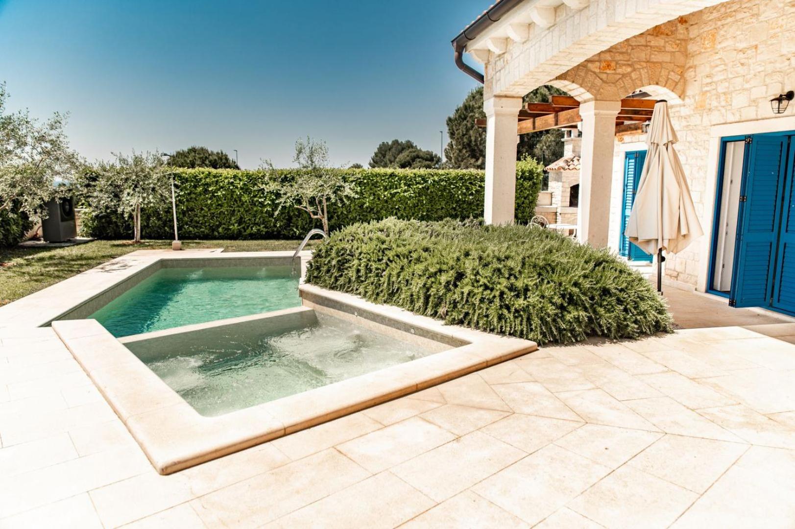 Villa with Private Pool photo 3