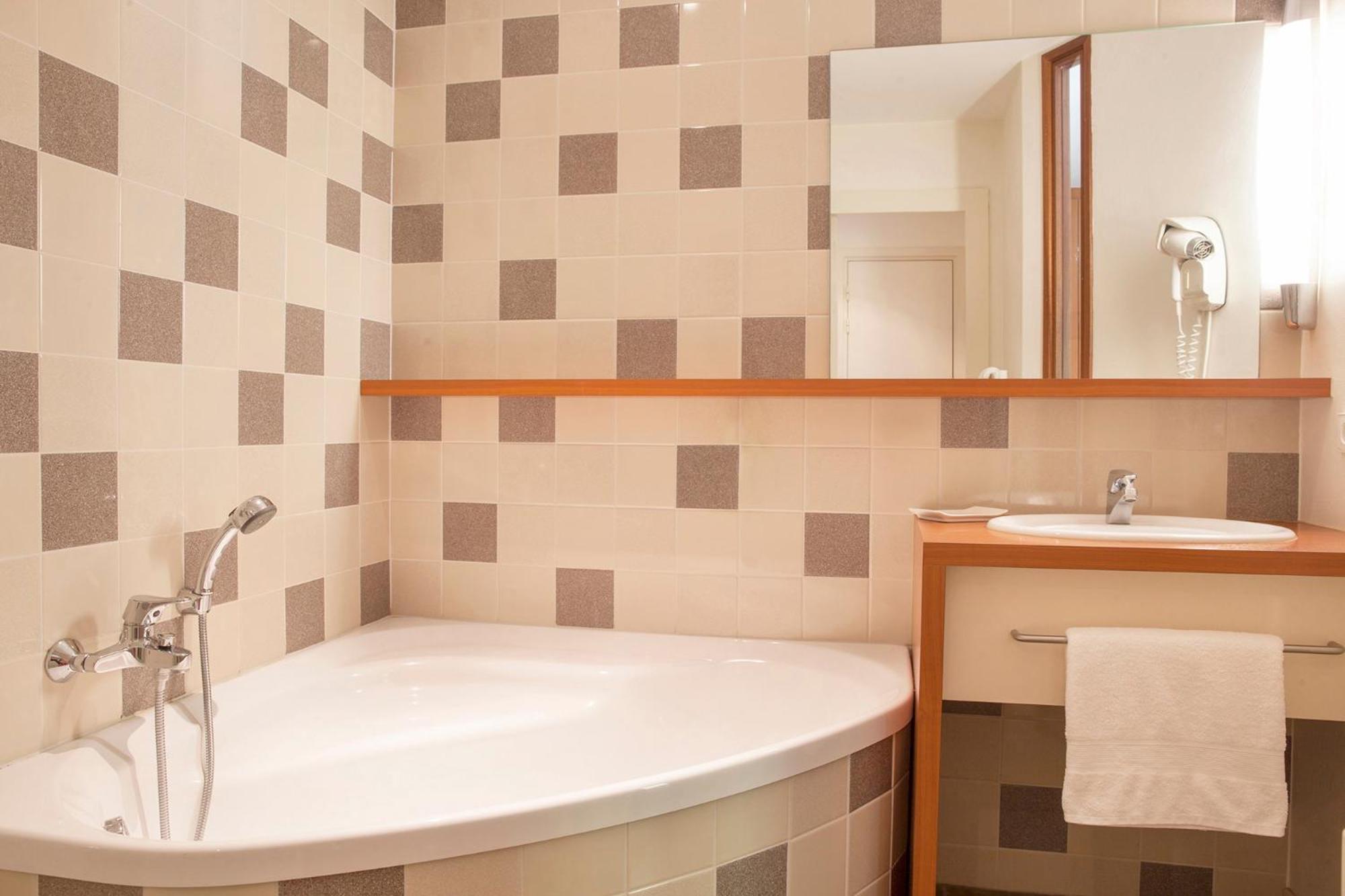 Comfort Double or Twin Room - Photo 2