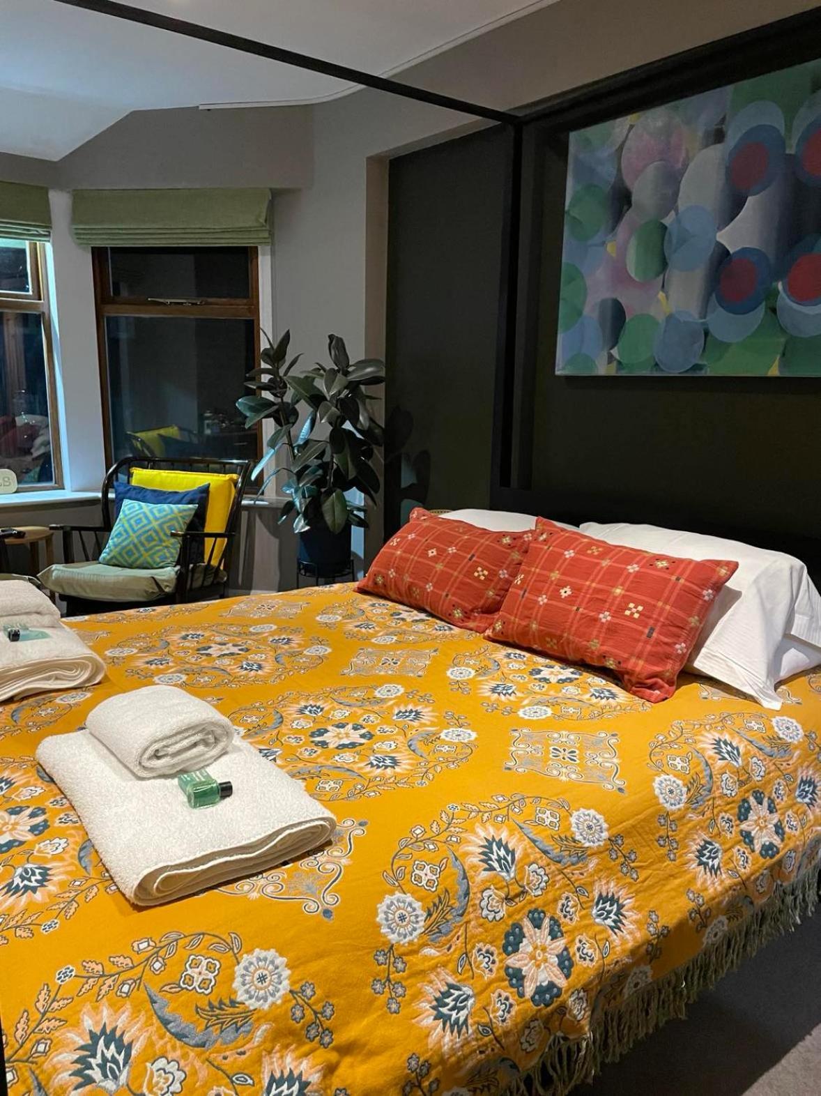Deluxe Double Room with Shower - Photo 7