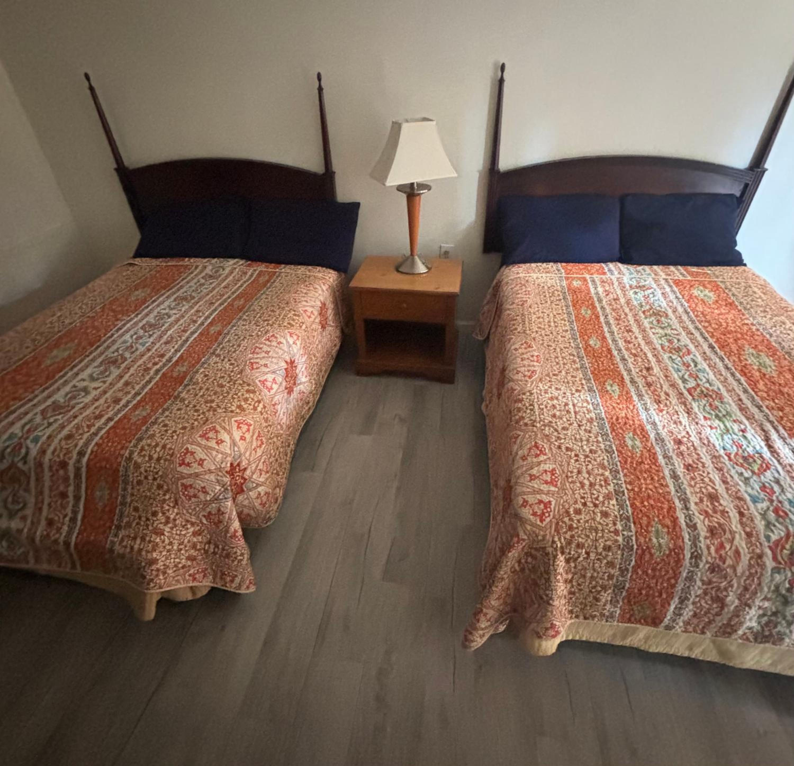Deluxe Double Room (2 Adults + 1 Child) photo 2