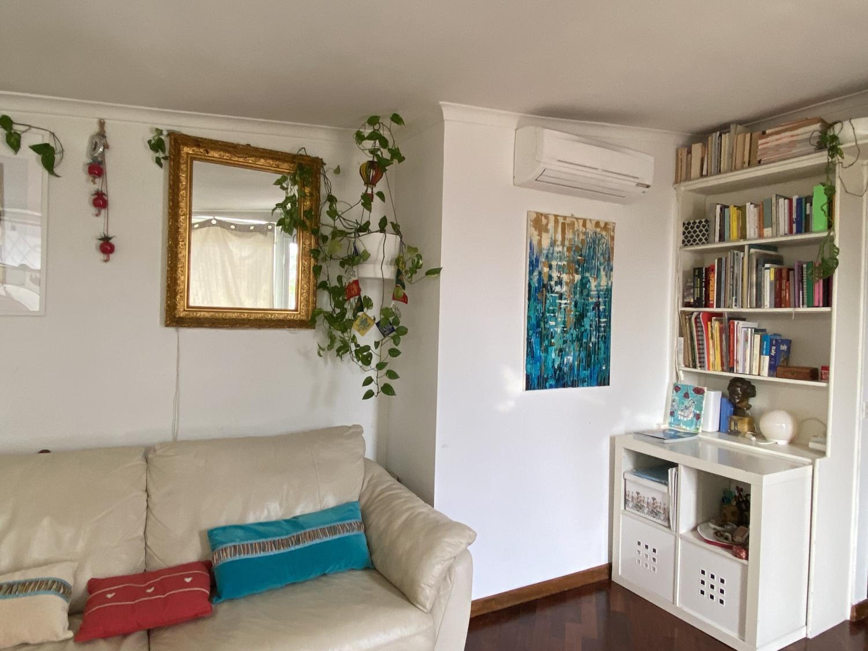 Superior One-Bedroom Apartment