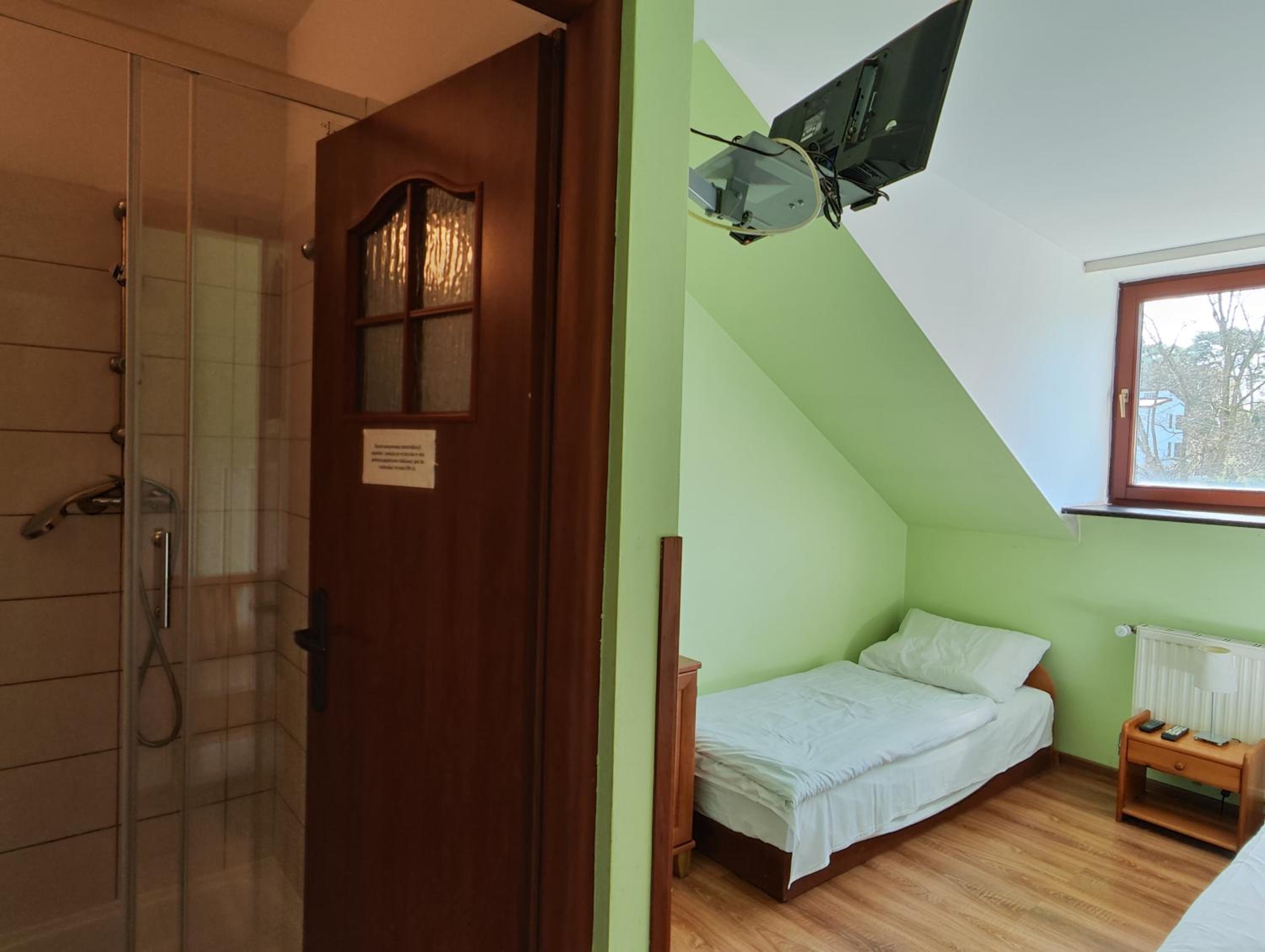 Double Room with Private Bathroom photo 3