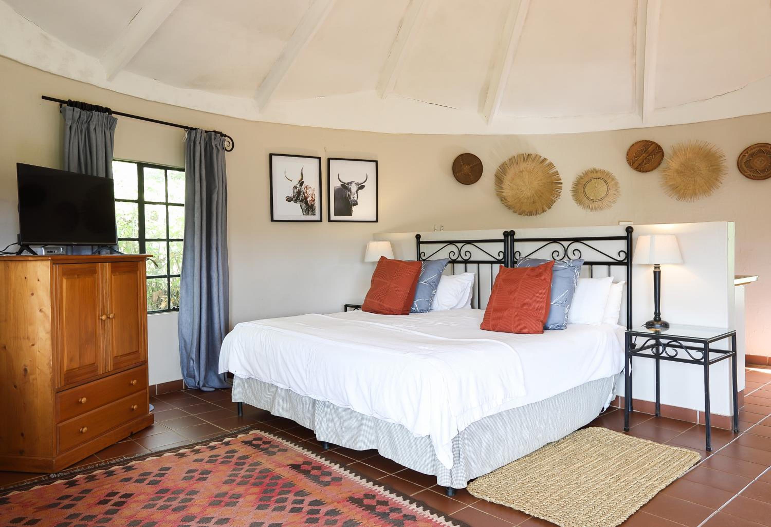Standard Double or Twin Room with Kitchenette - Photo 1