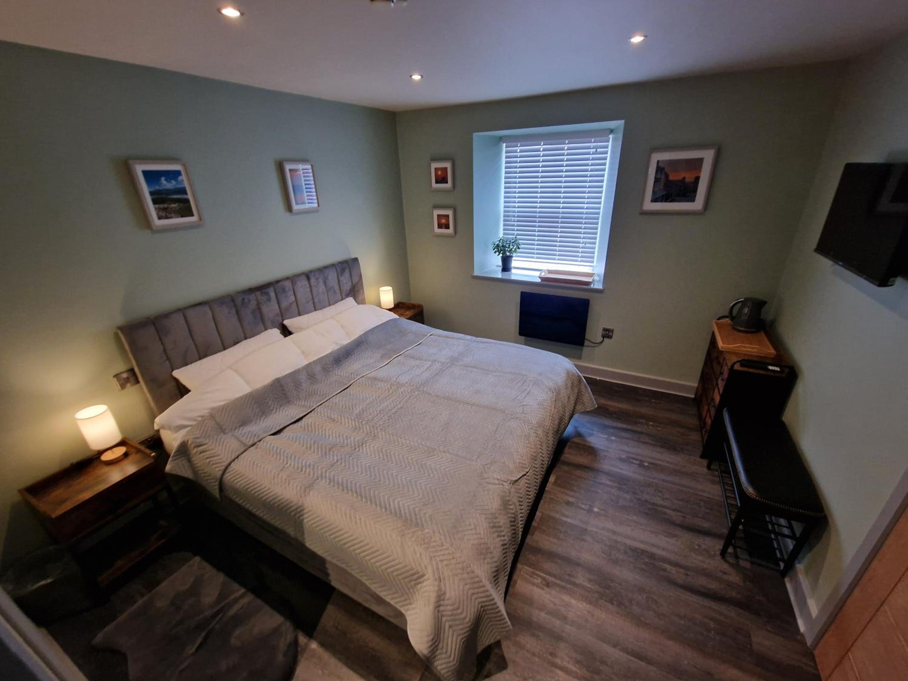 Double Room with Private Bathroom