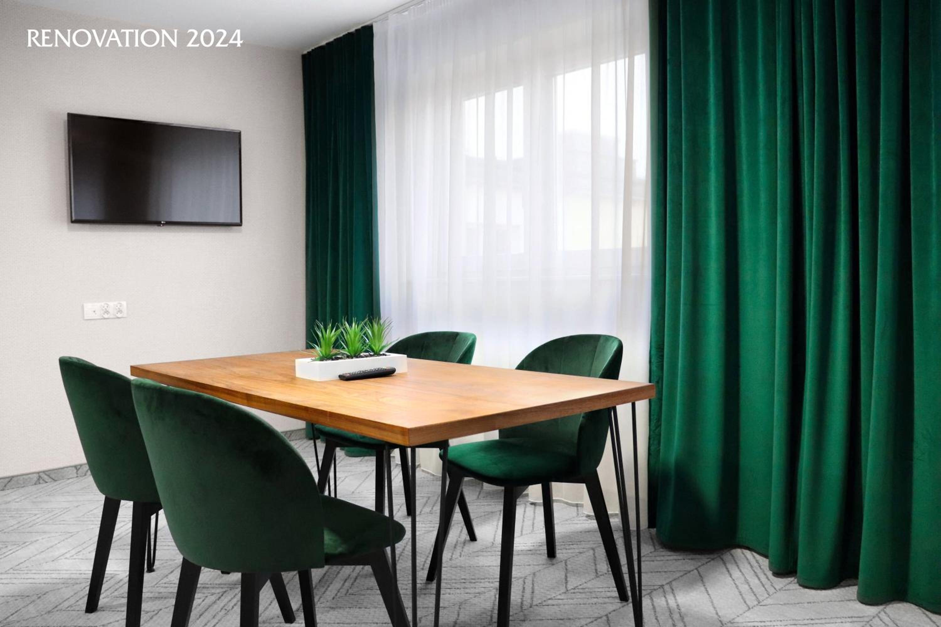 Business Double Room with Gym Access - Photo 3