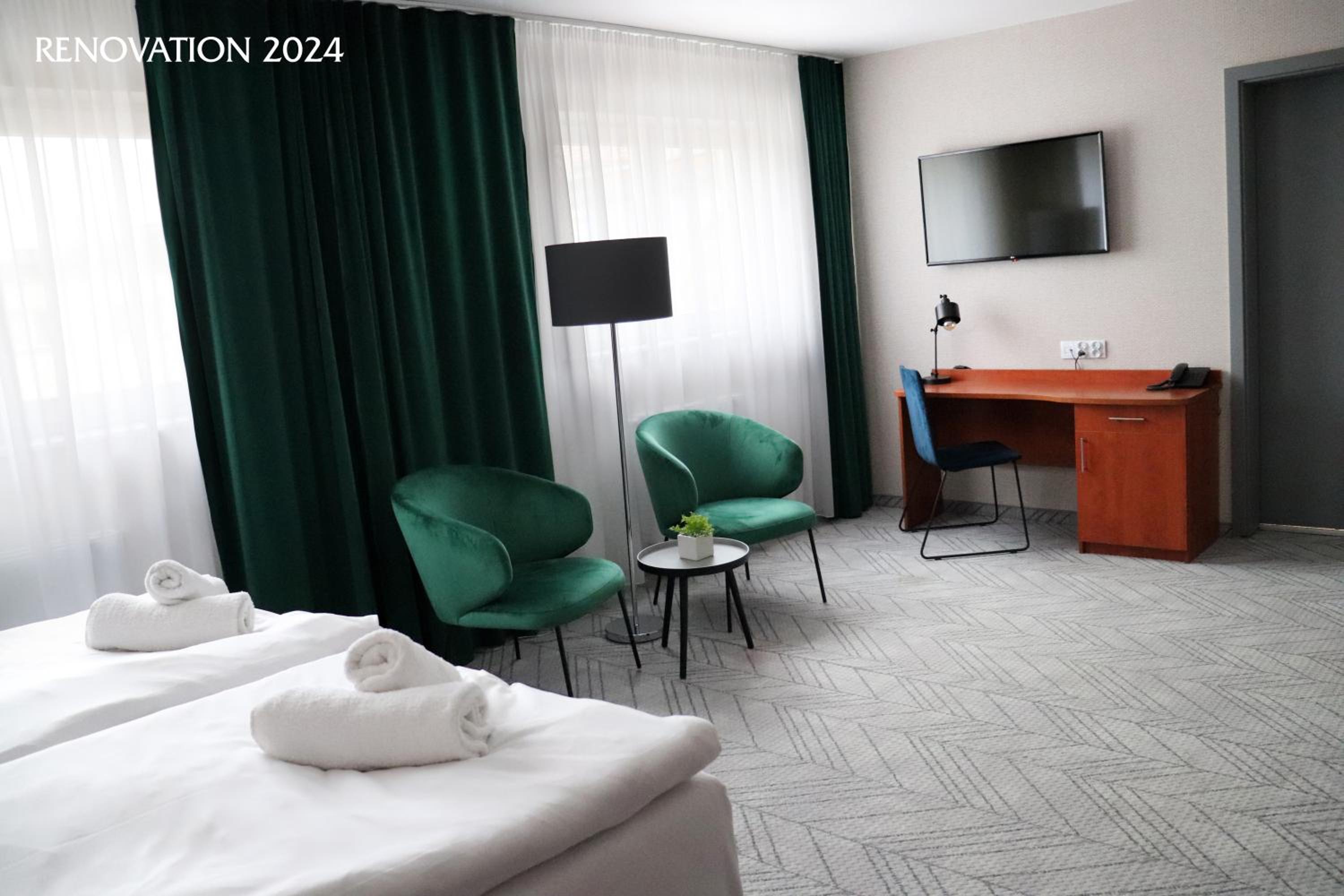 Business Double Room with Gym Access - Photo 4