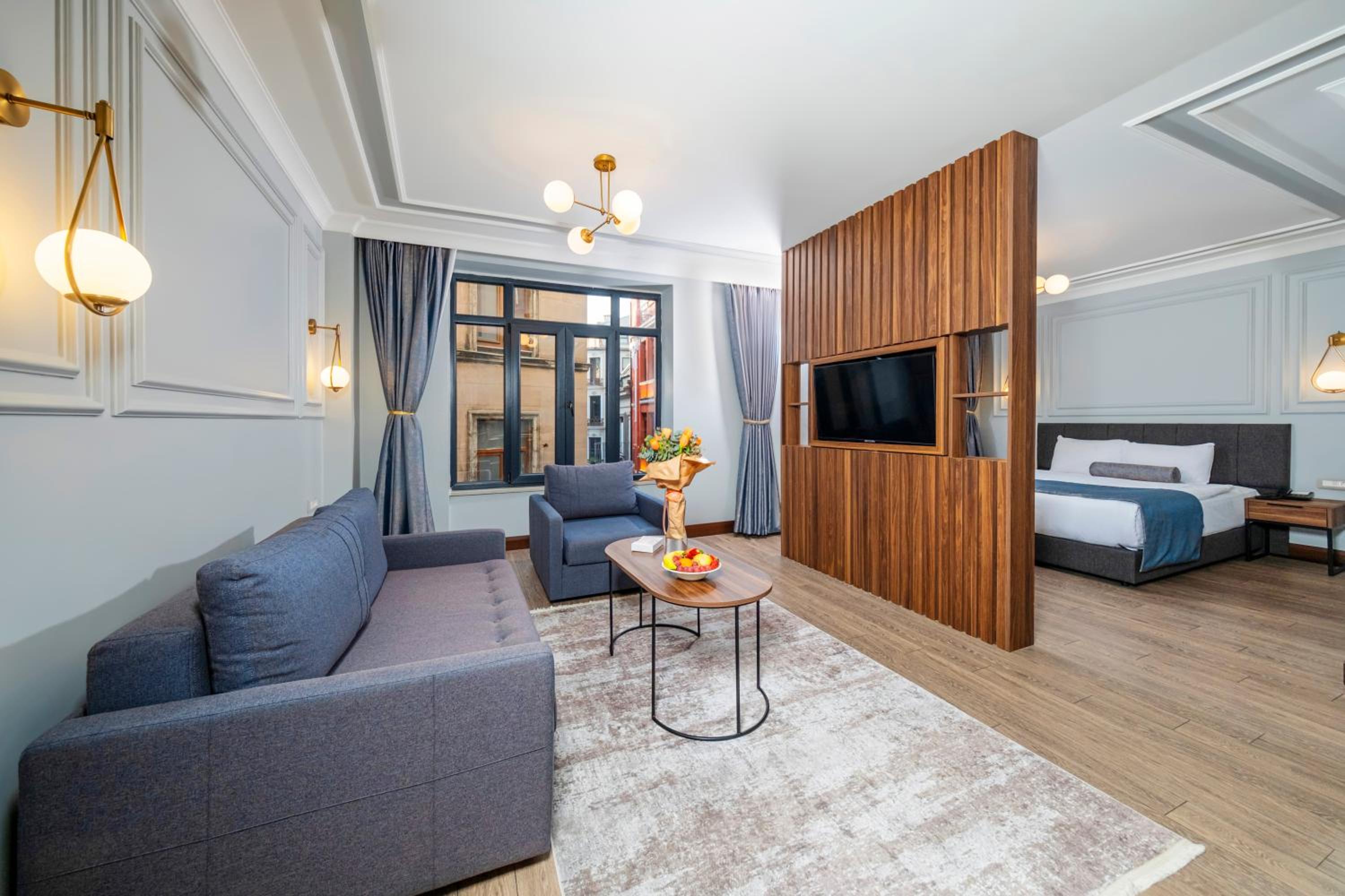 Family Suite with Kitchenette photo 1