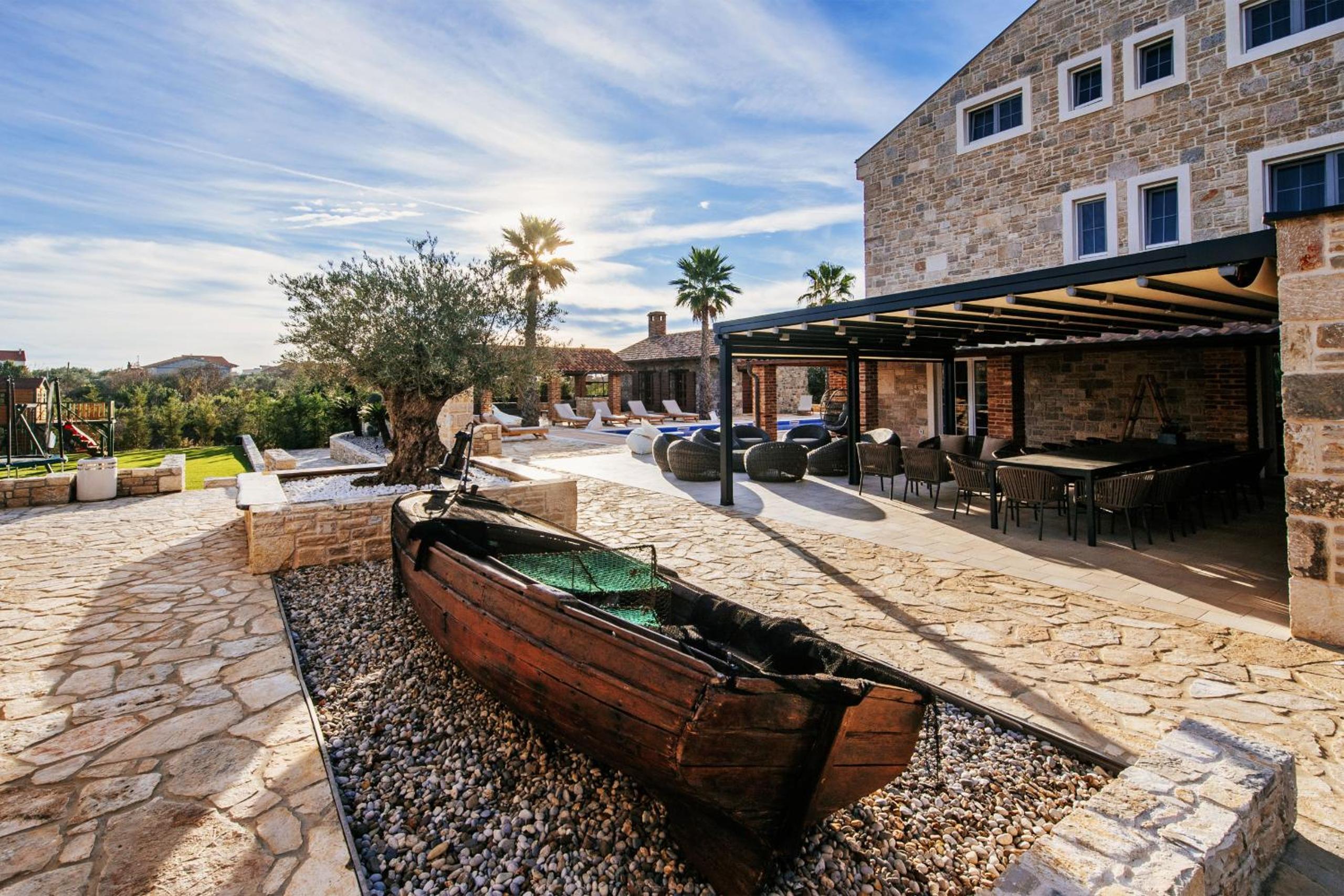 Villa with Private Pool photo 3