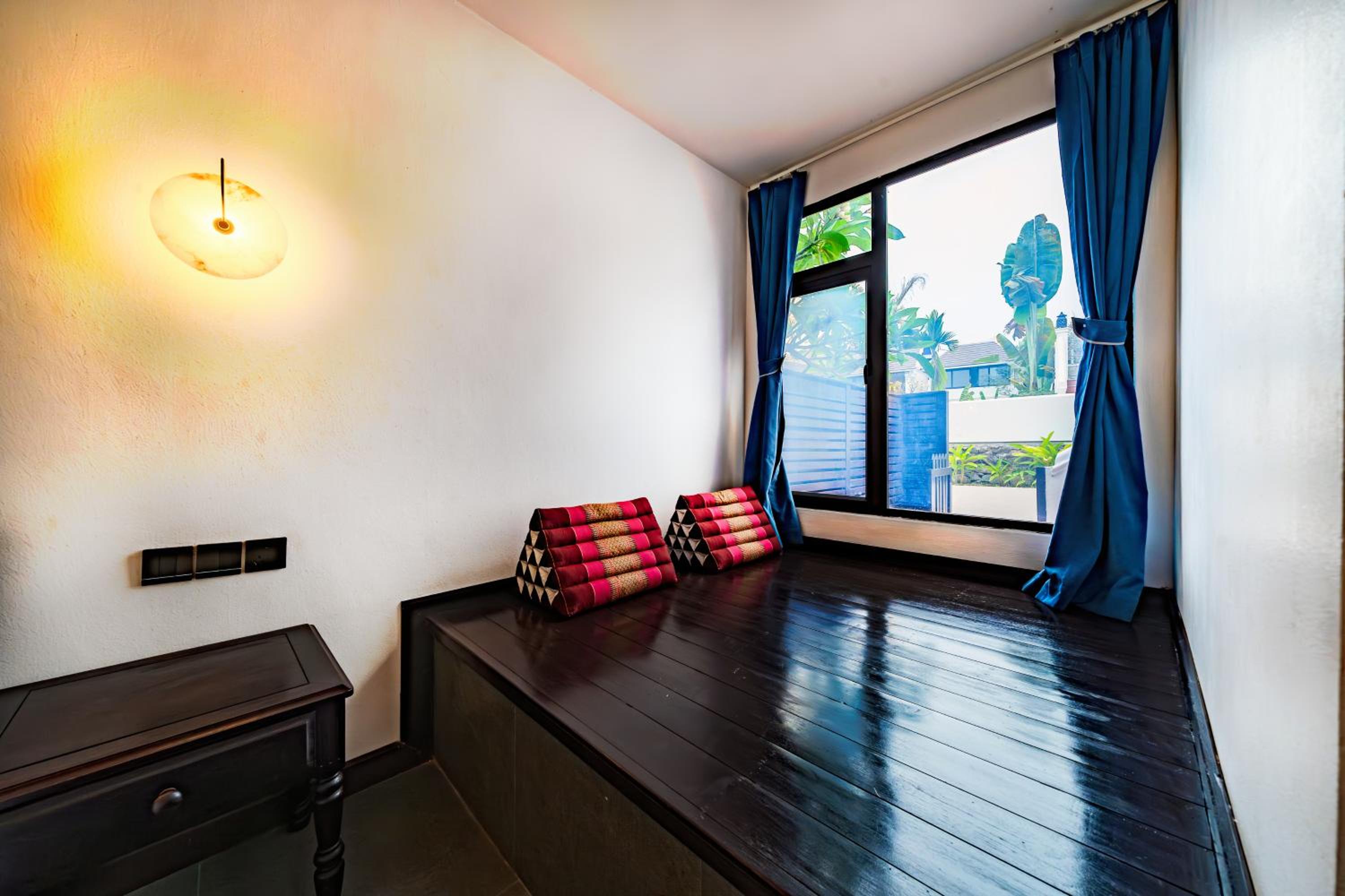Deluxe Double or Twin Room with Spa Bath - Photo 1