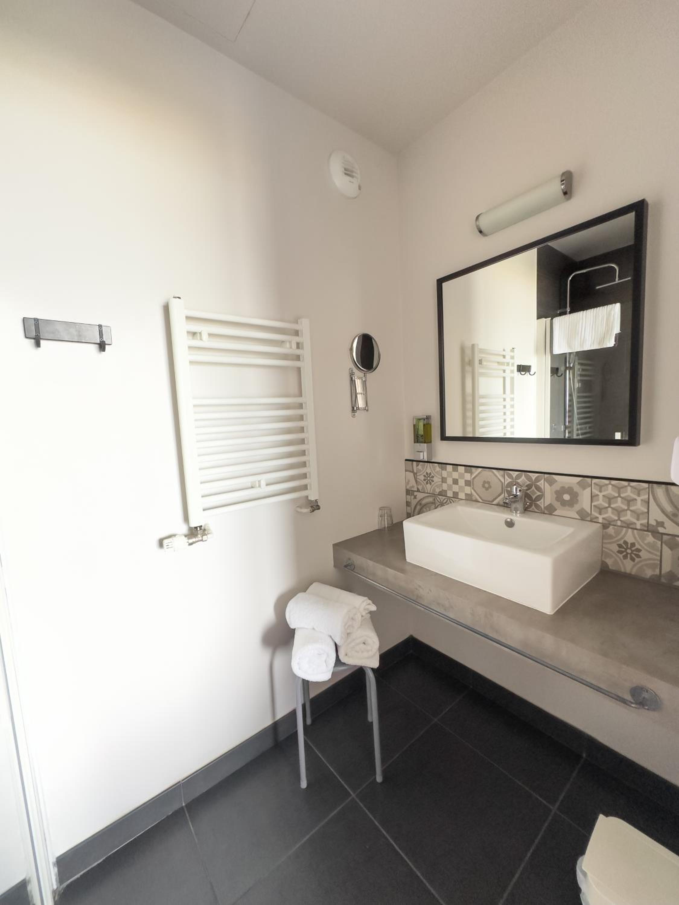 Twin Room with Sea View photo 3
