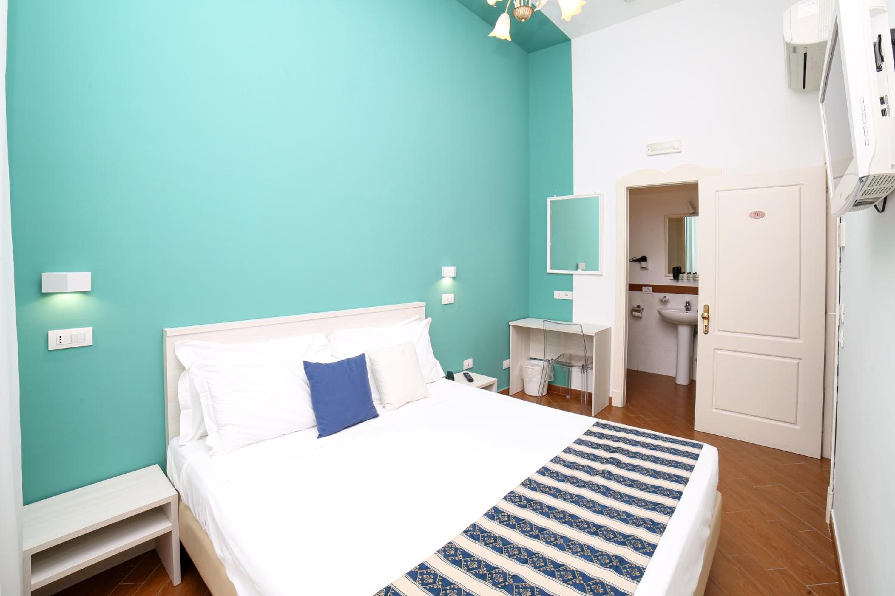 Superior Double Room with Garden View - Photo 1