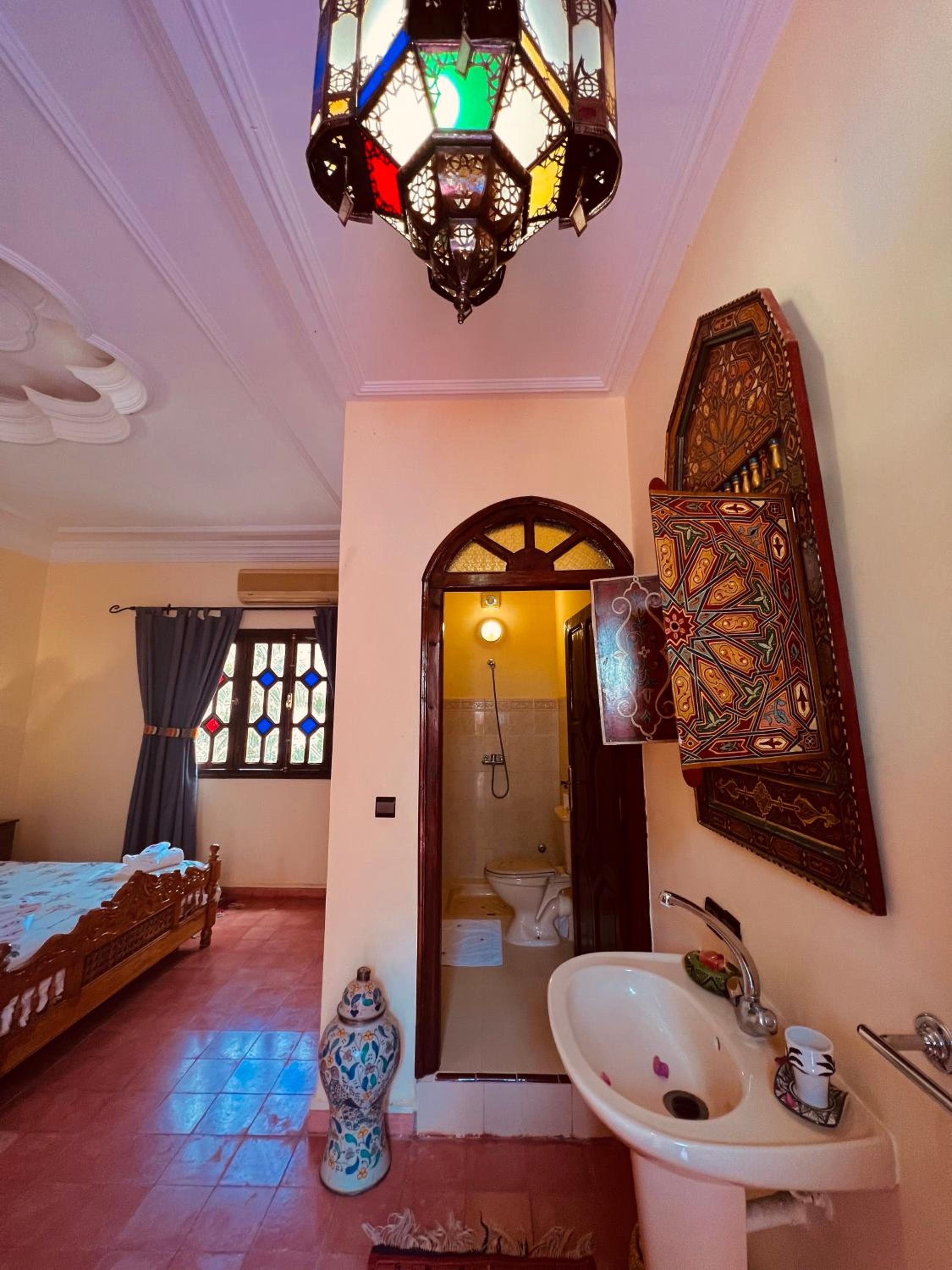 Deluxe Room - Photo 10