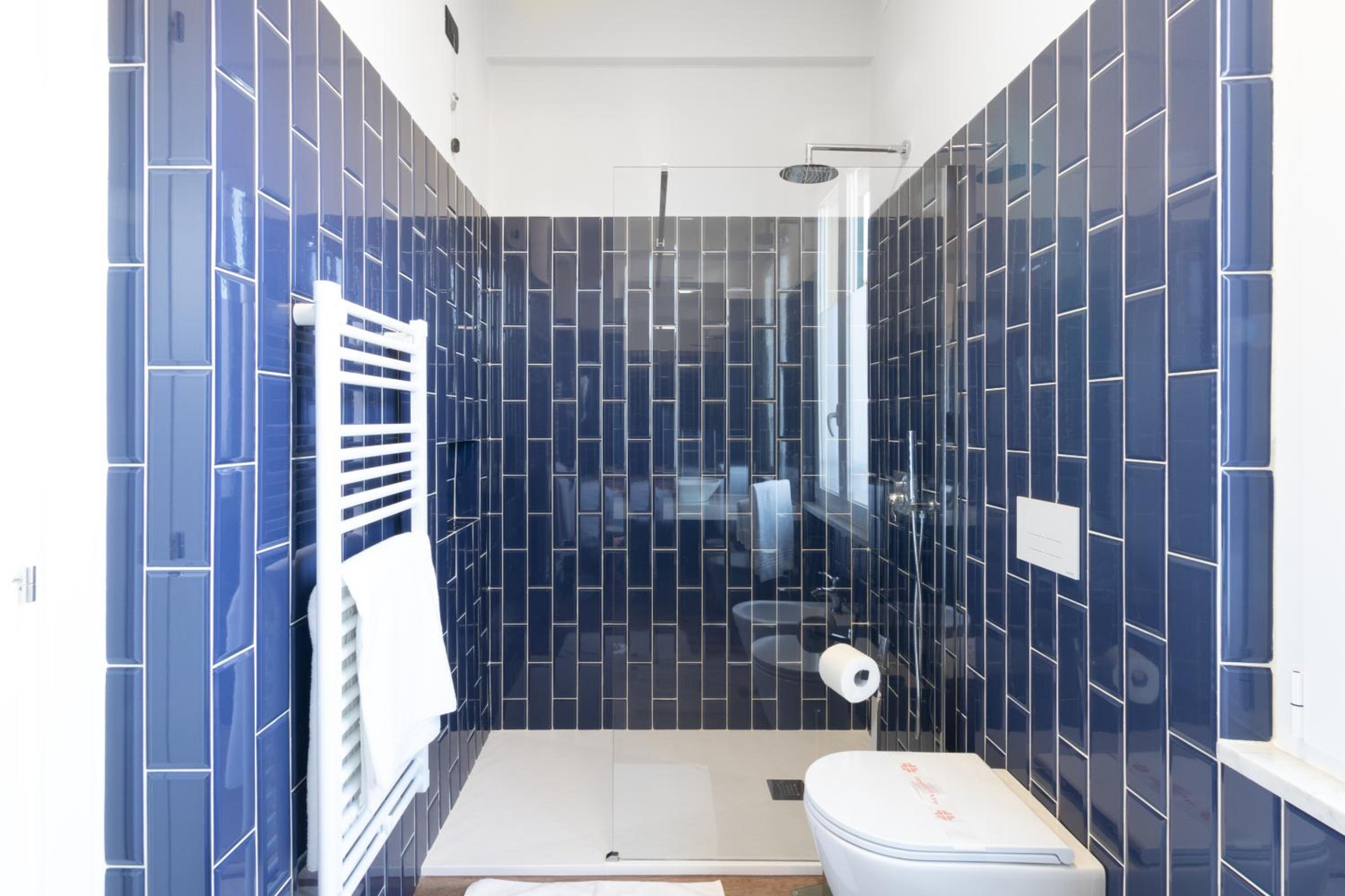 Deluxe Double or Twin Room - Photo 7