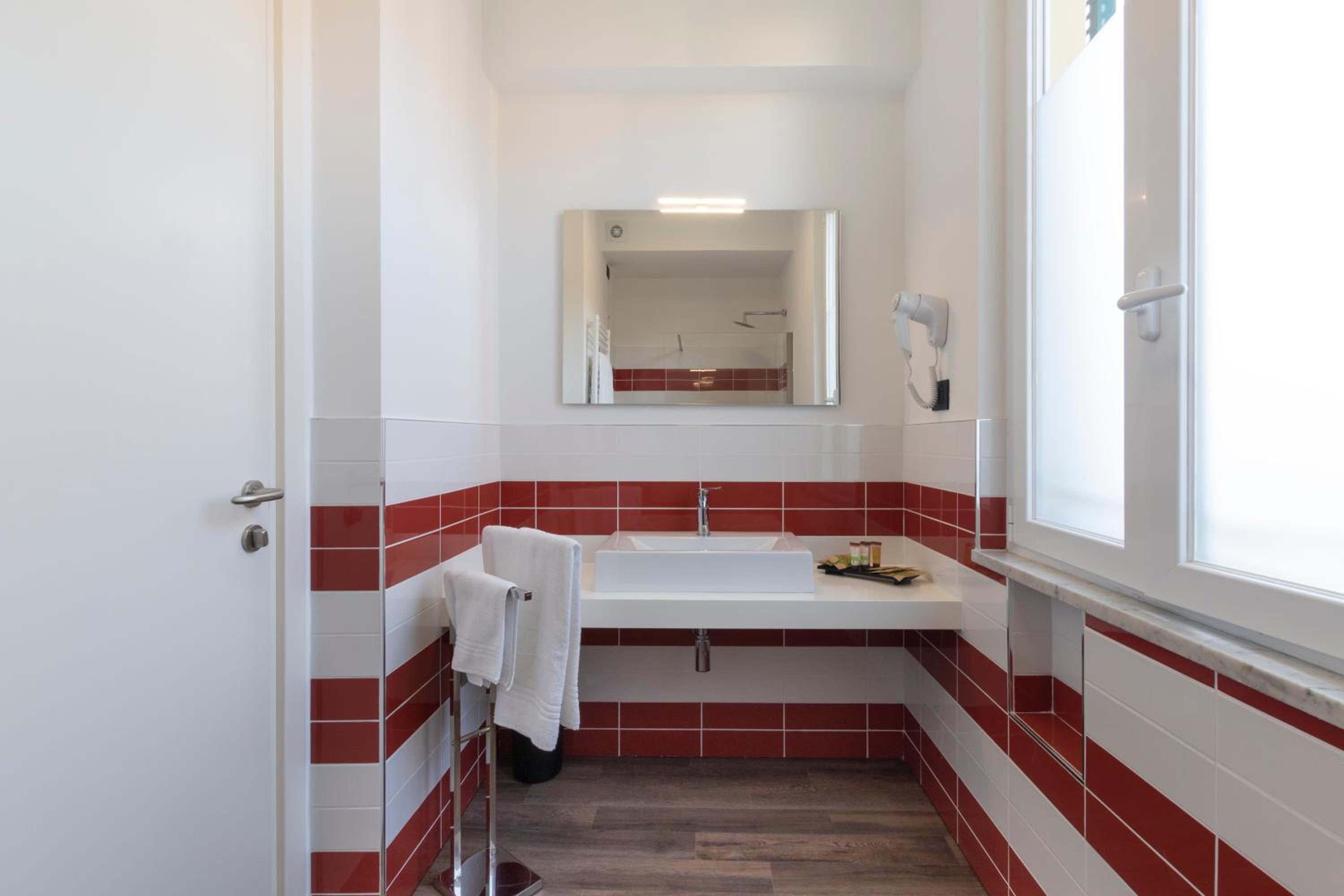 Triple Room - Photo 5