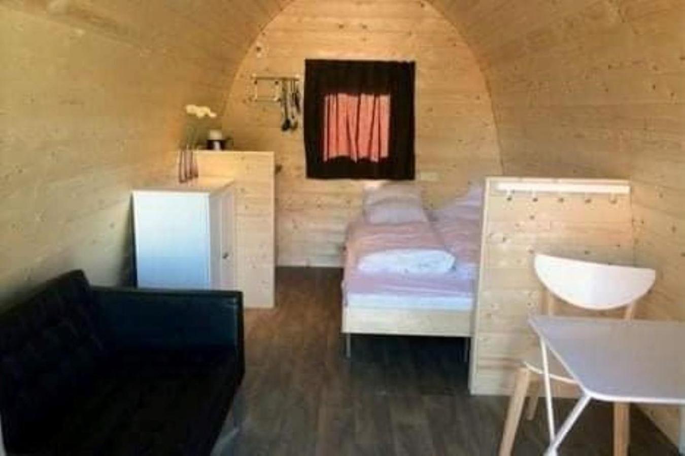Small Double or Twin Room photo 2