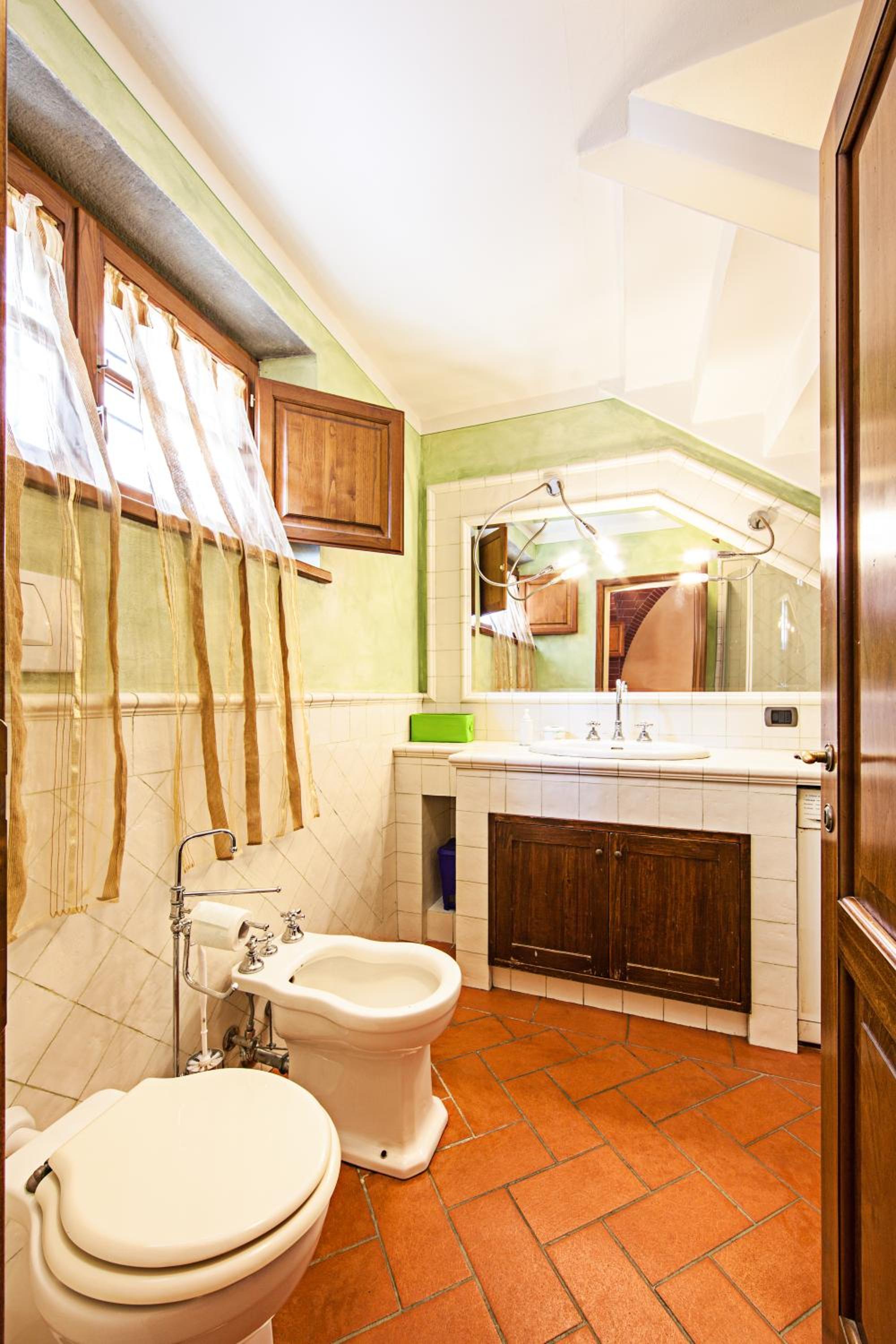 Triple Room - Photo 6