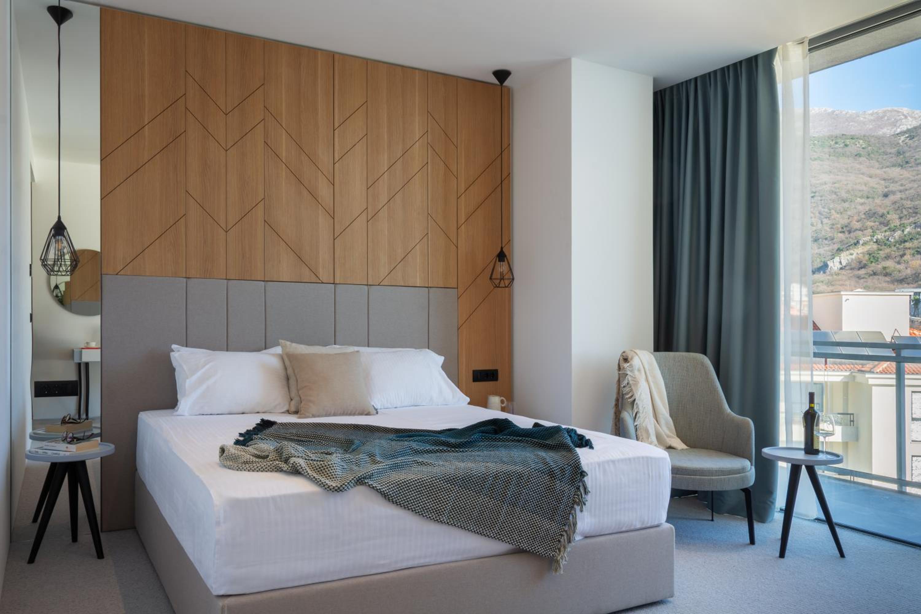 Standard Double Room with Side Sea View photo 1
