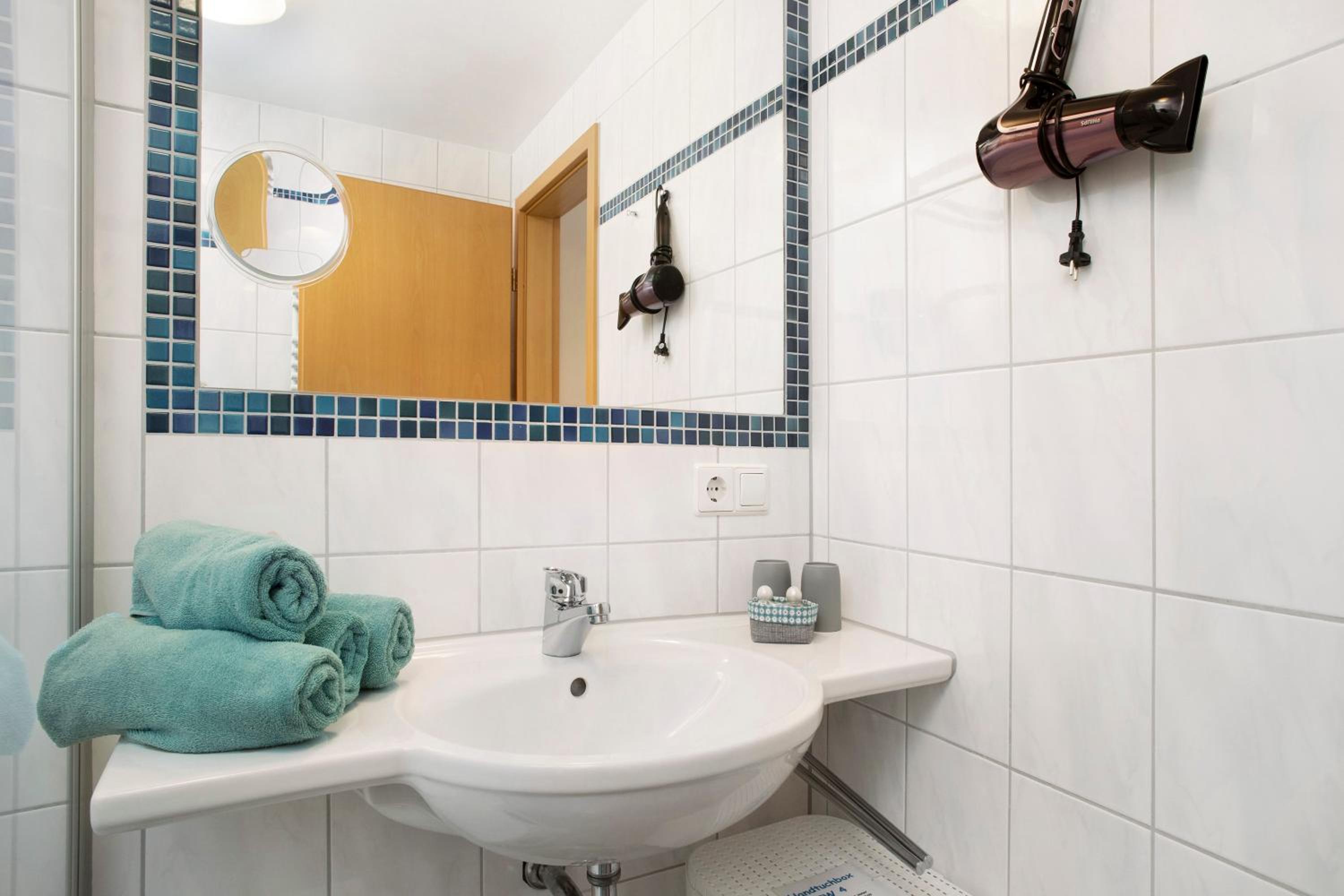 Two-Bedroom Deluxe Apartment With Balcony photo 3