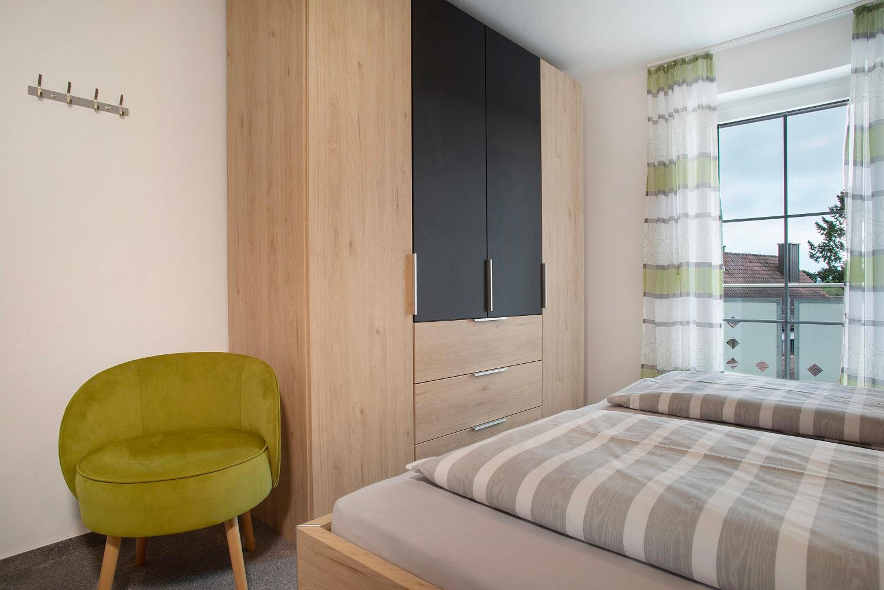 Two-Bedroom Deluxe Apartment with Garden View photo 2