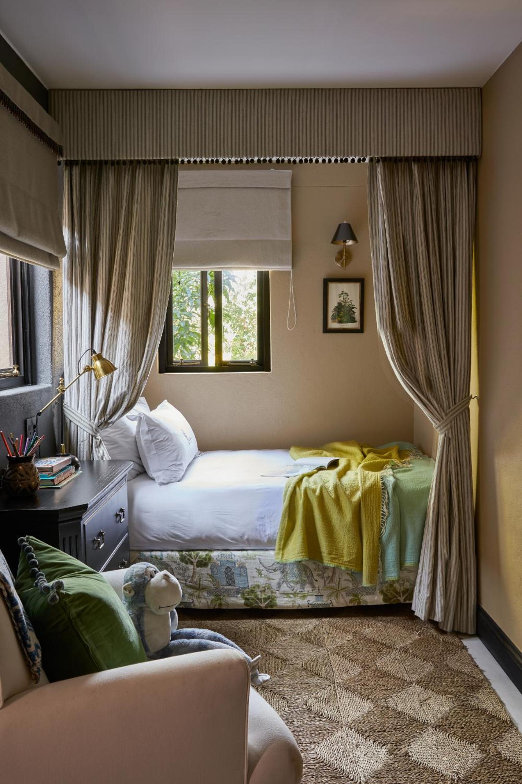 Seven-Bedroom House photo 1