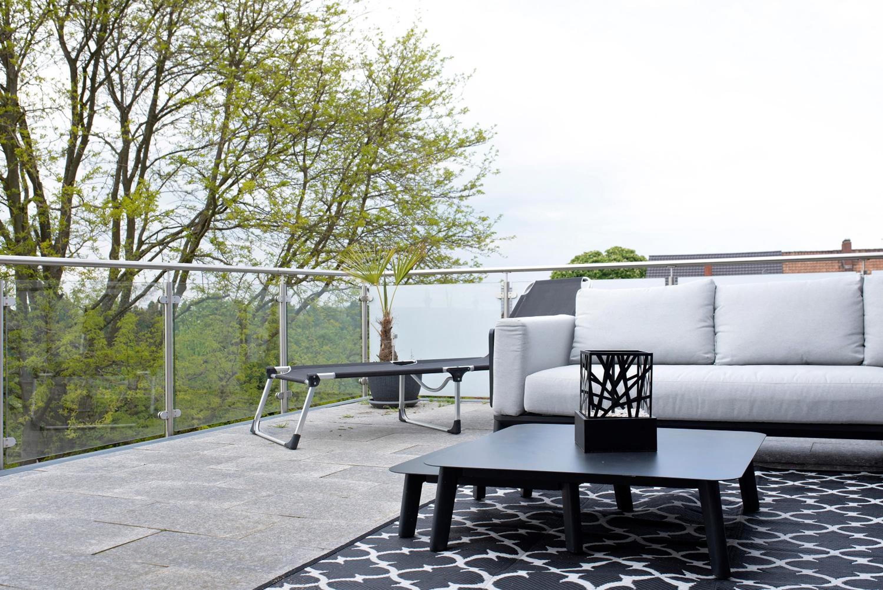Two-Bedroom Deluxe Apartment with Garden View photo 3