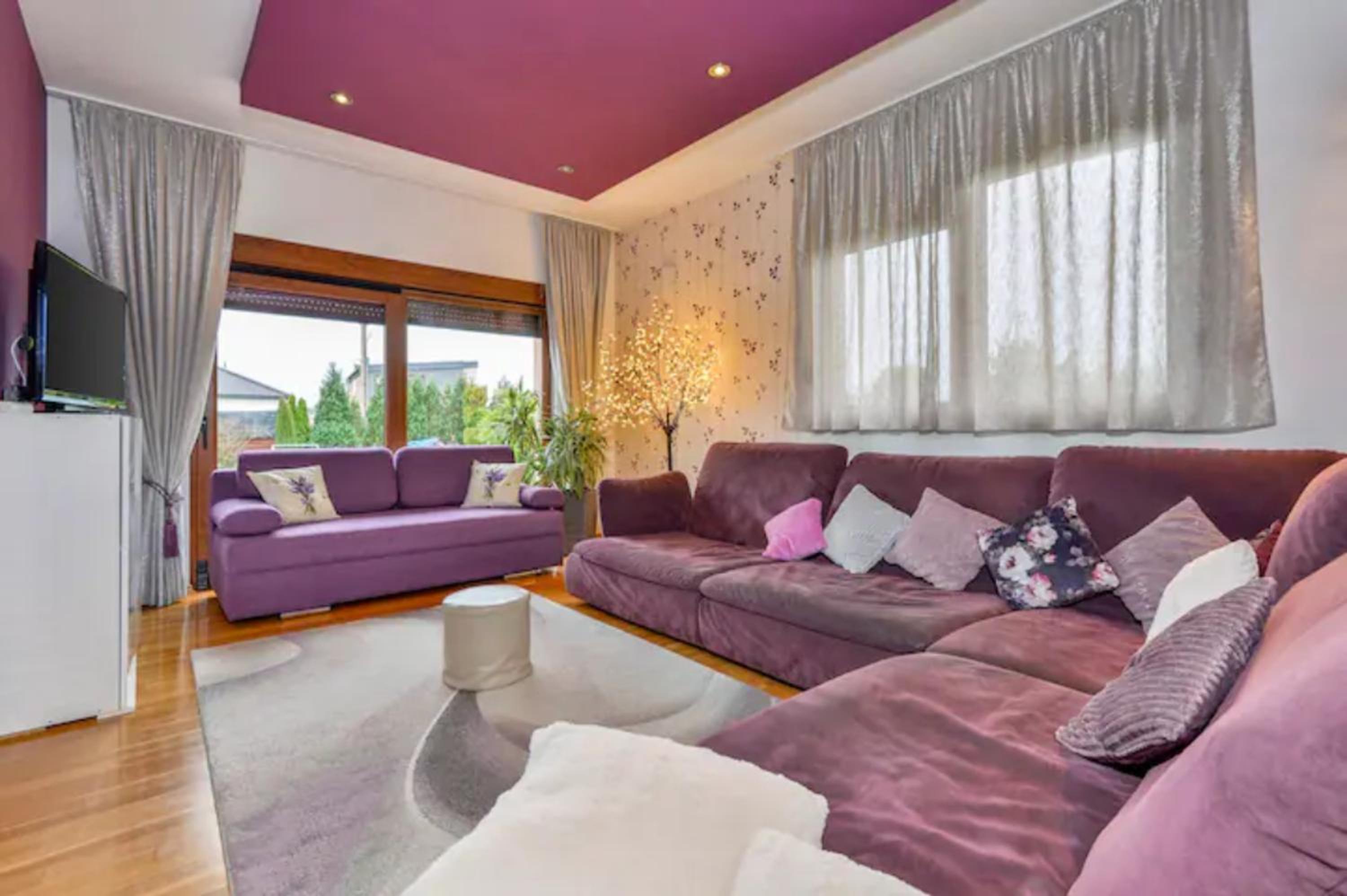 Four-Bedroom Villa photo 1
