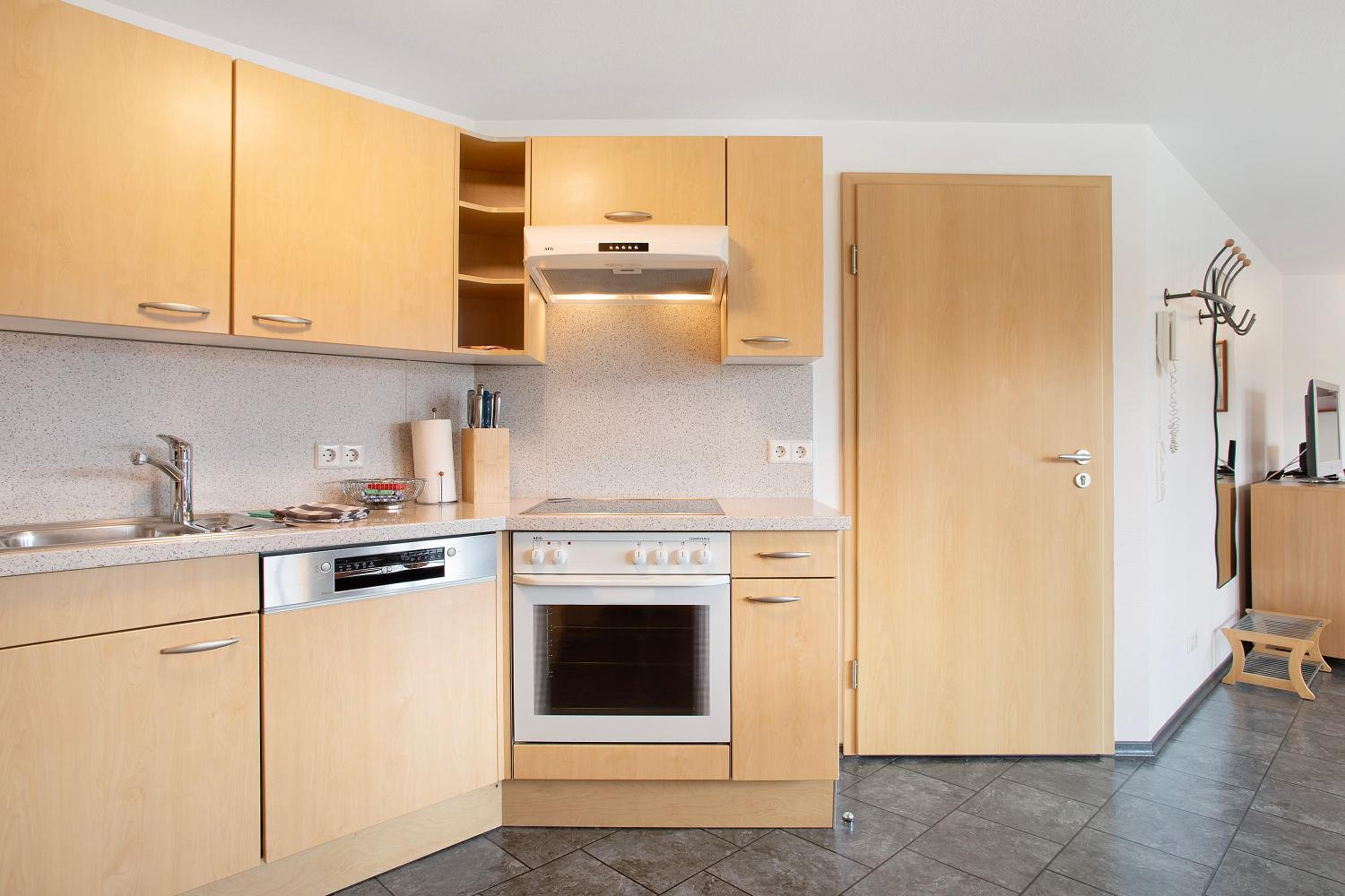 Superior One-Bedroom Apartment With Balcony photo 3