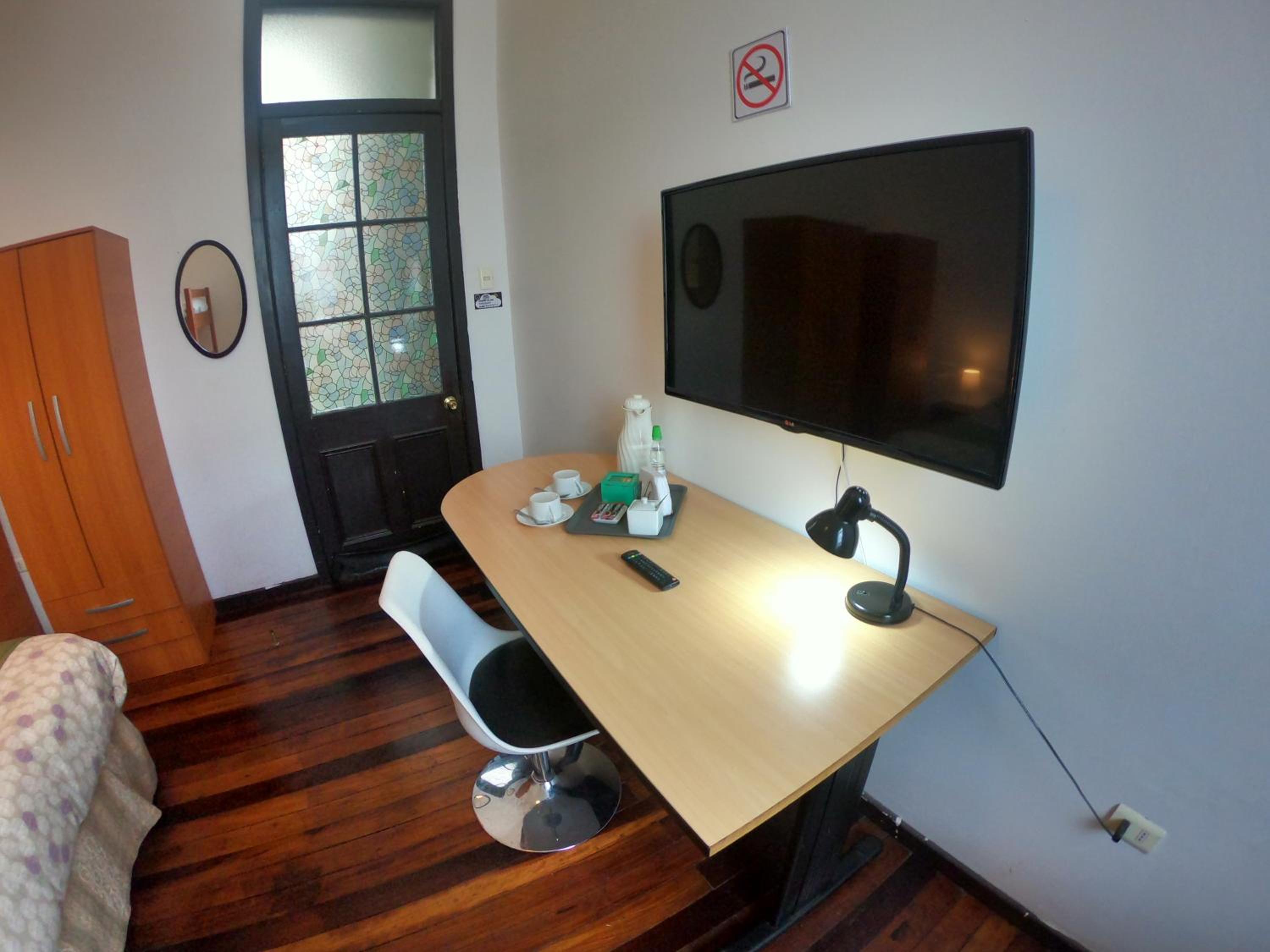 Standard Family Room photo 2