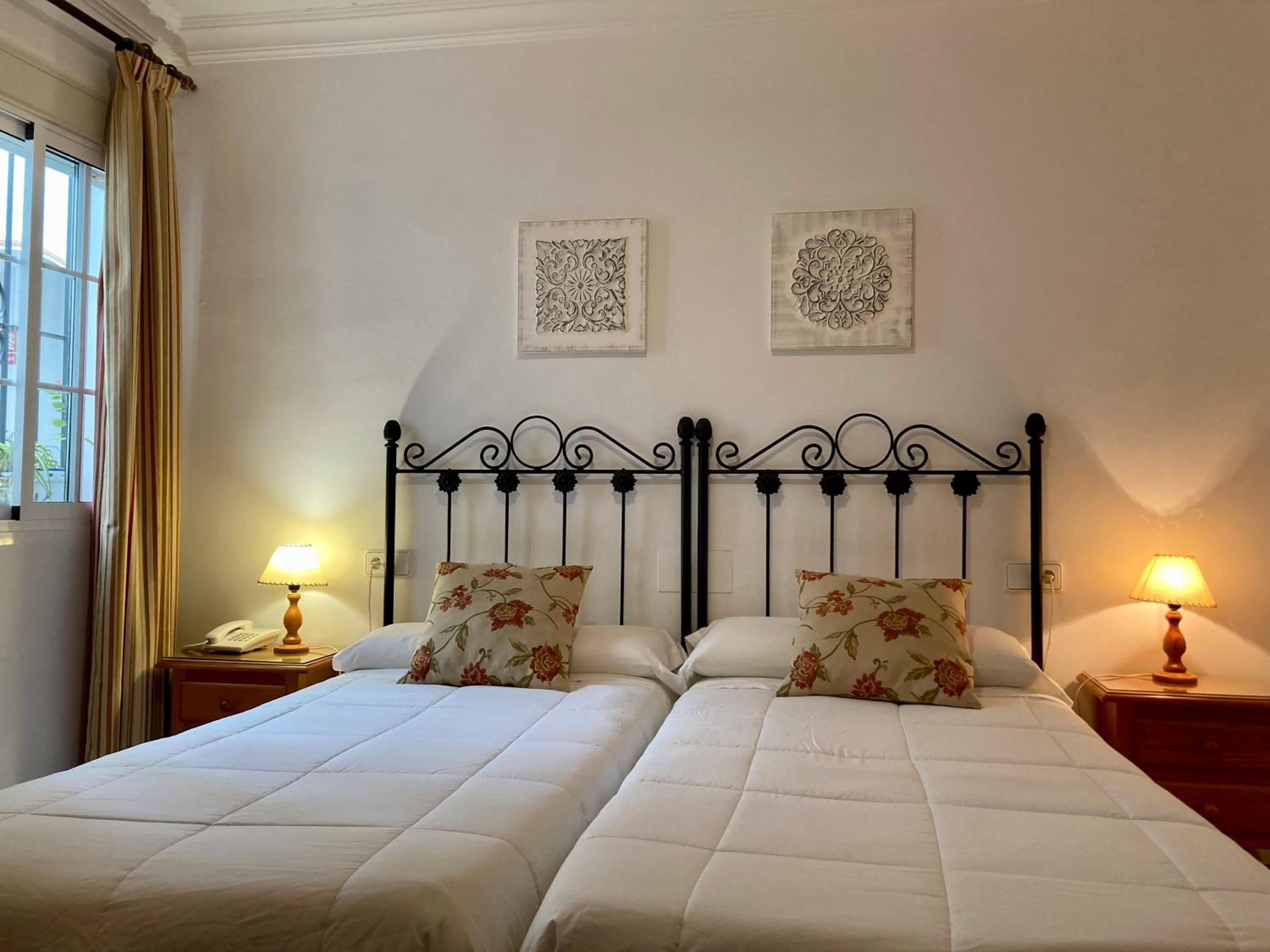 Double or Twin Room - Photo 1