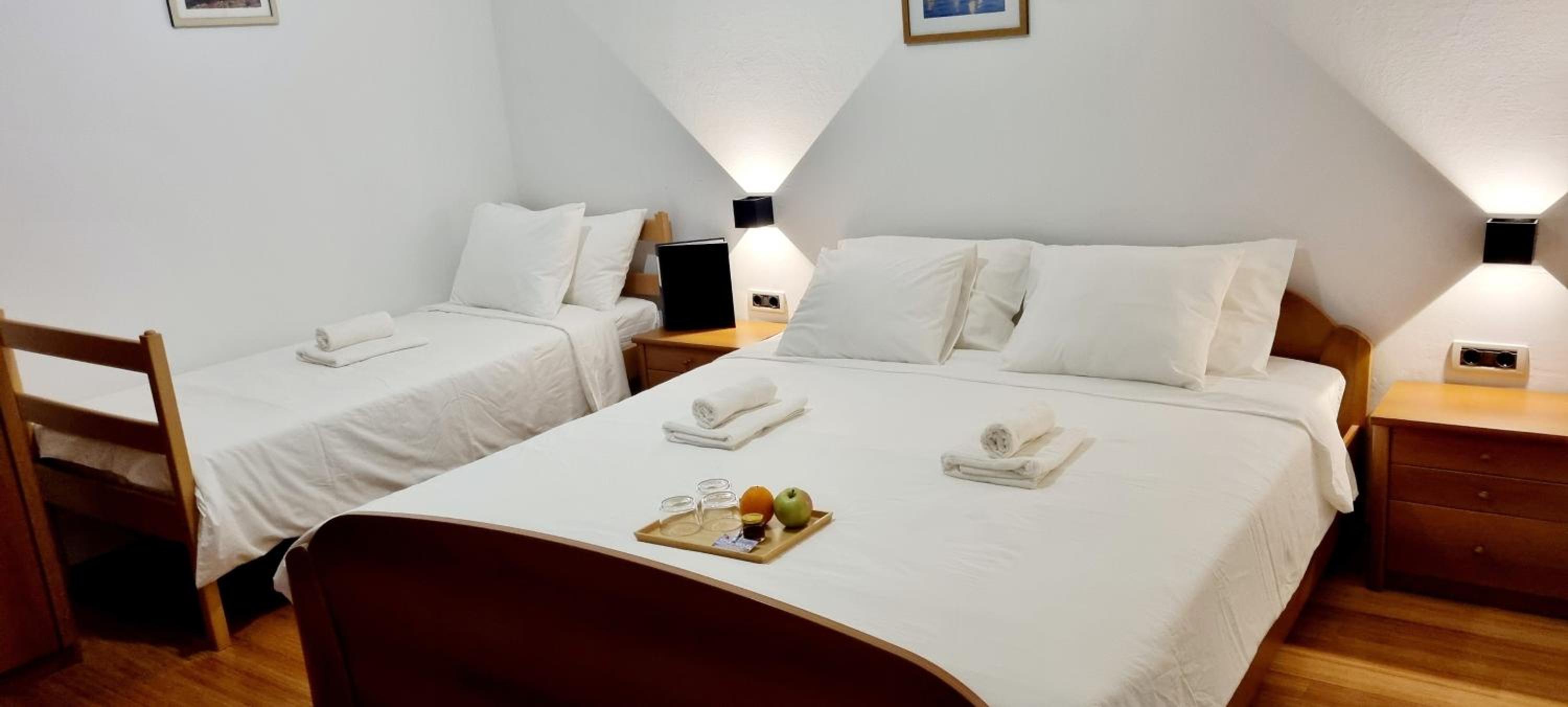 Triple Room with Bathroom photo 1