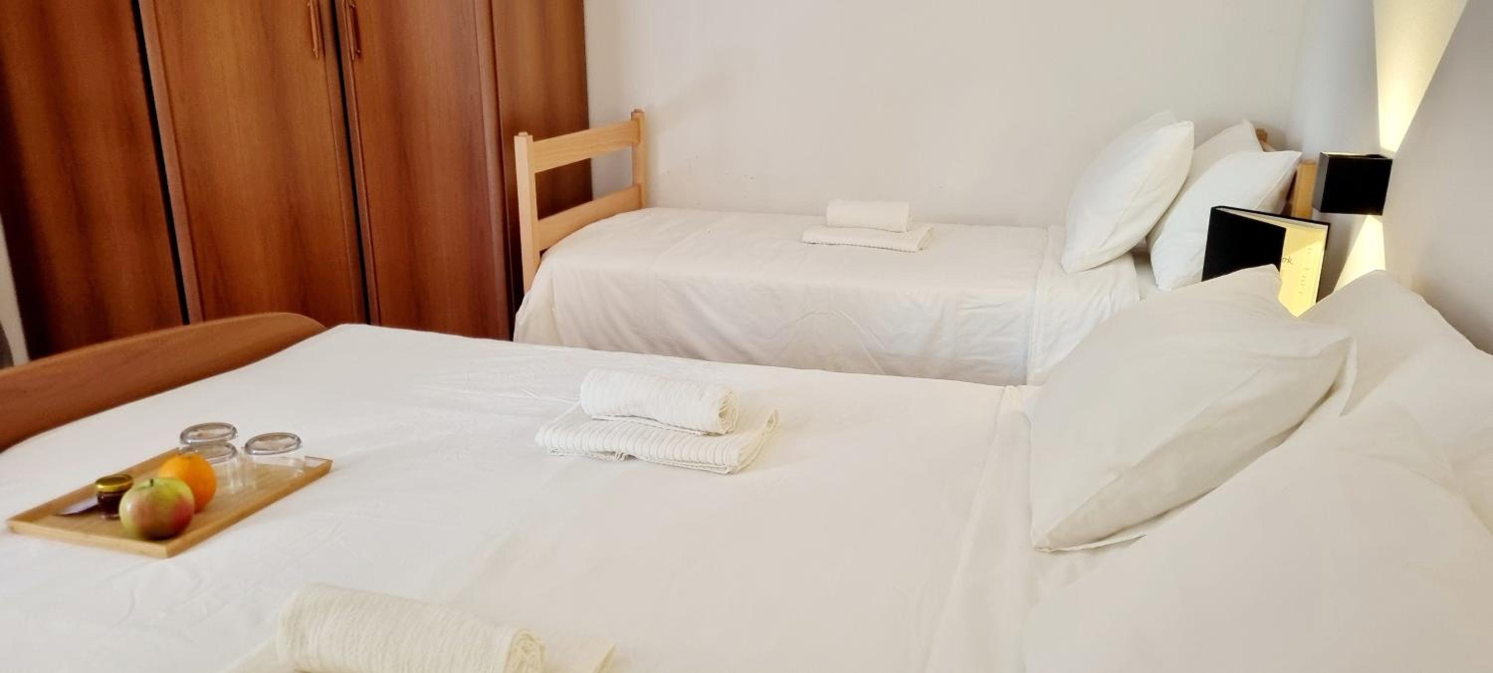 Triple Room with Bathroom photo 2