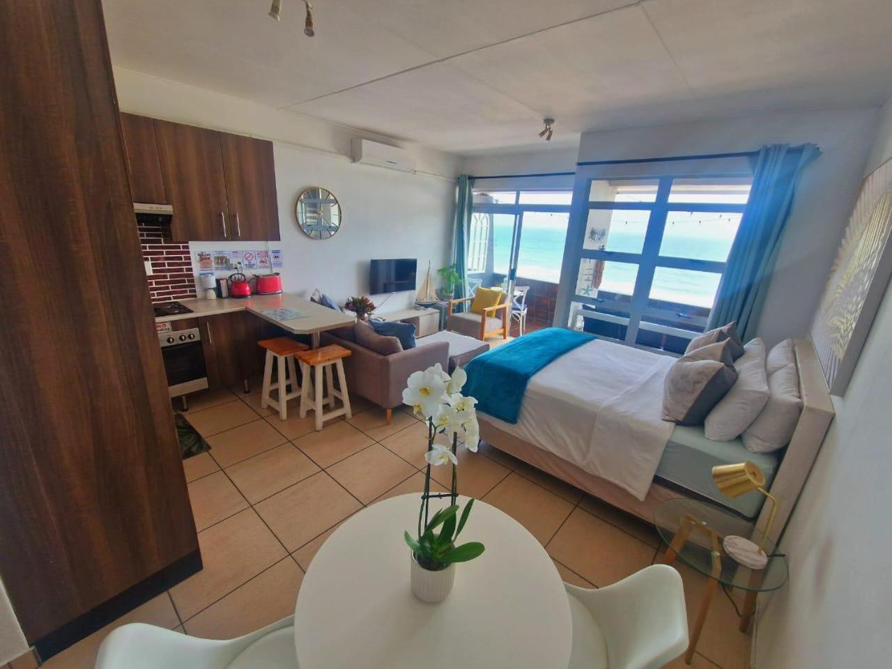 Apartment with Sea View photo 1
