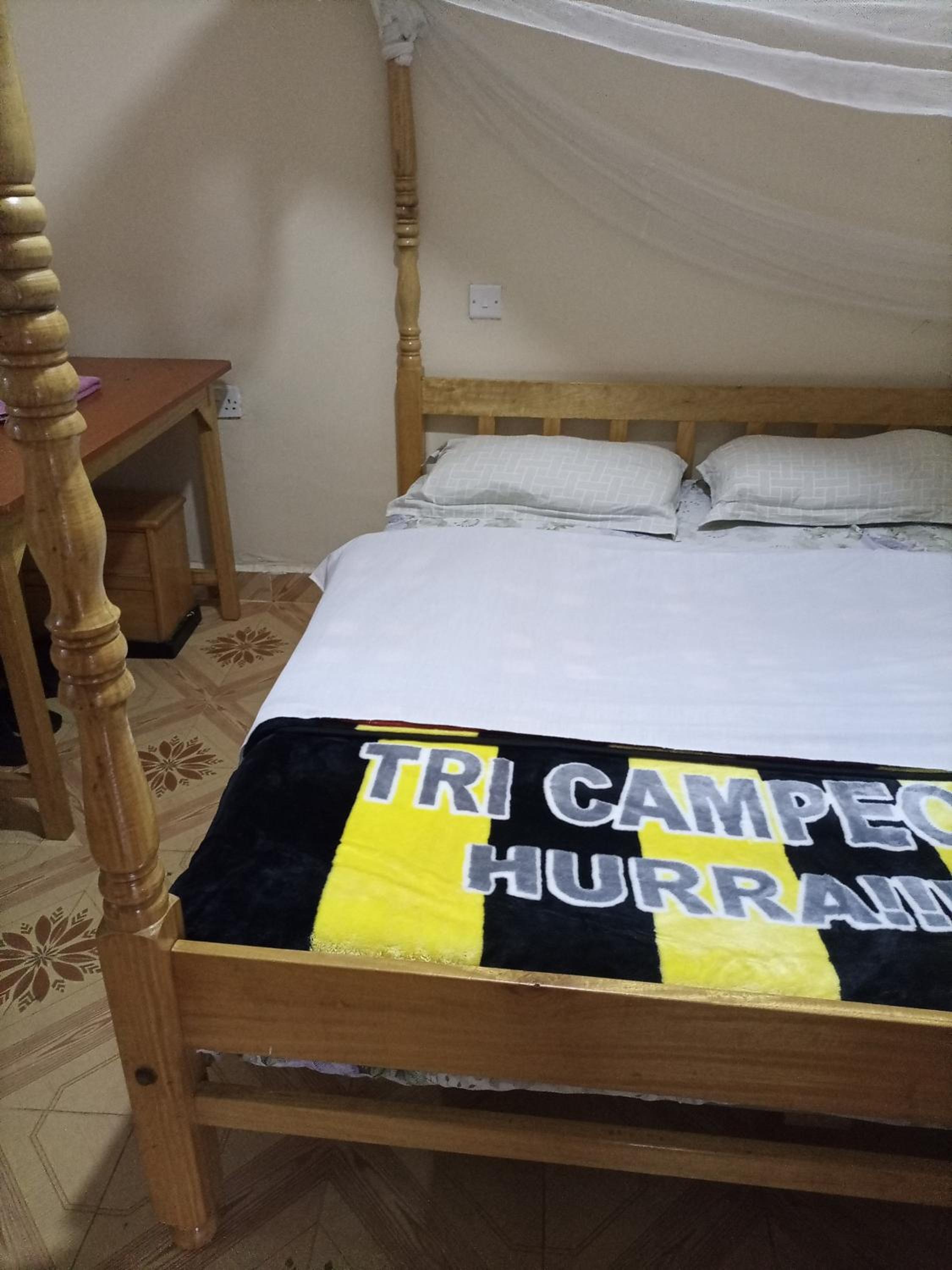 Queen Room photo 1