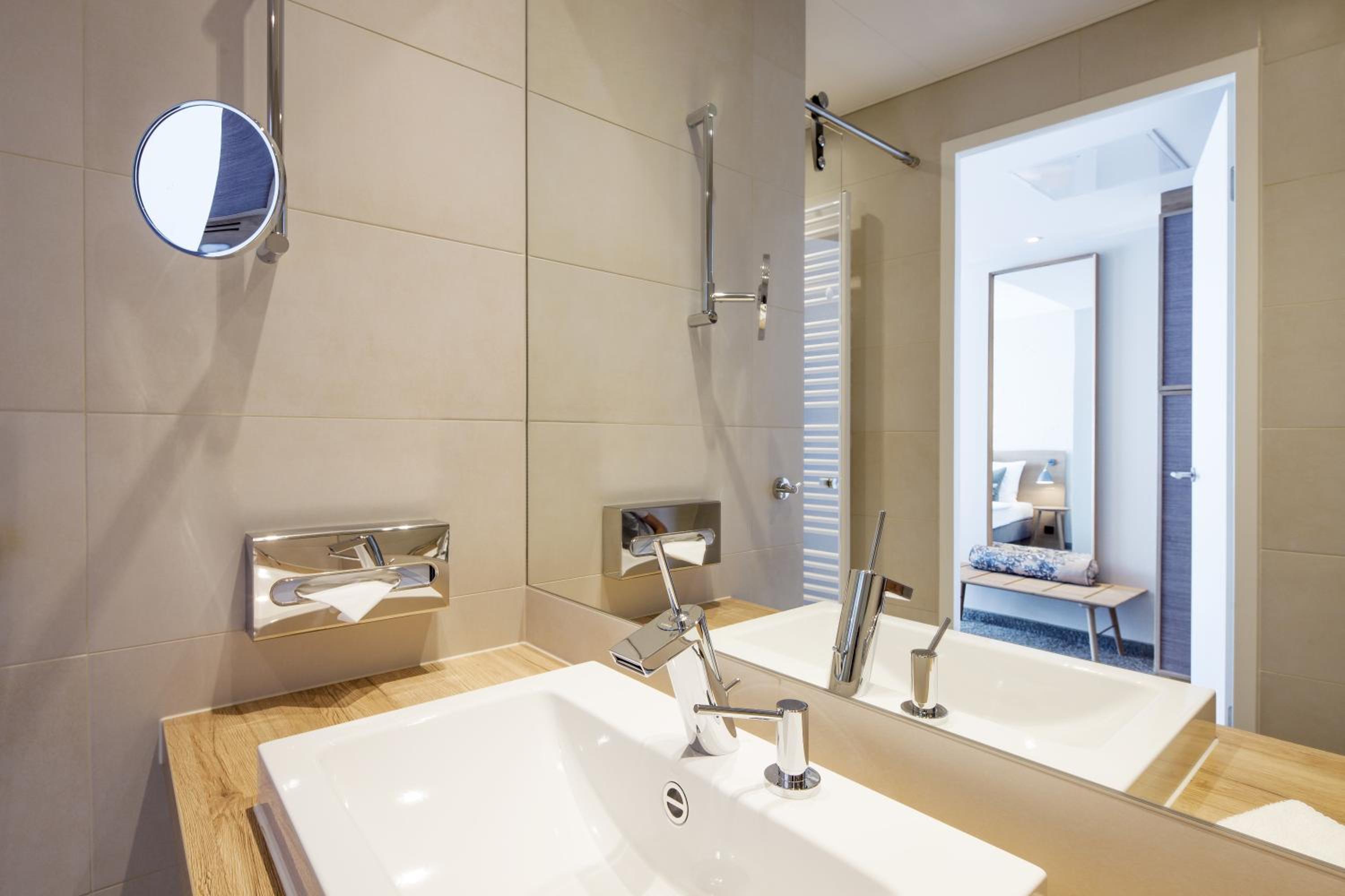 Standard Double Room - Photo 6