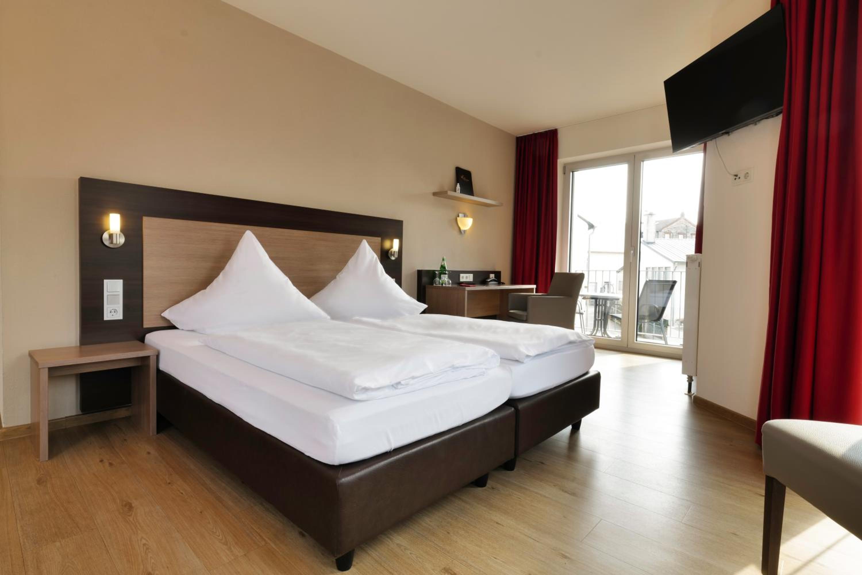 Double or Twin Room with Balcony